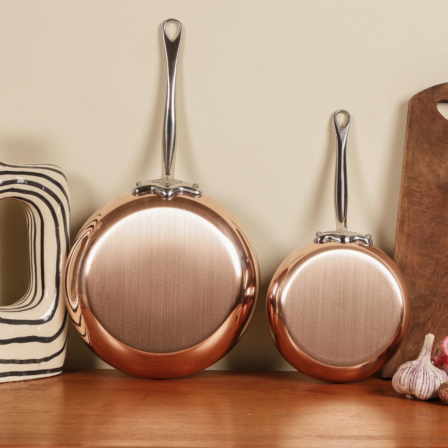 Premium Mauviel M'Heritage 150S 10.2-Inch Copper & Stainless Steel Frying Pan - 1.5mm Polished Copper Lining, Cast Stainless Steel Handle - Made in France - Ideal for Professional Chefs & Home Cooking