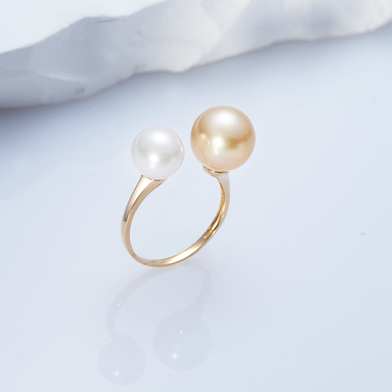 18K Gold Southsea & Akoya Pearls Ring KR00092 | Elegant Pearl Jewelry for Women | Perfect for Weddings, Anniversaries & Special Occasions