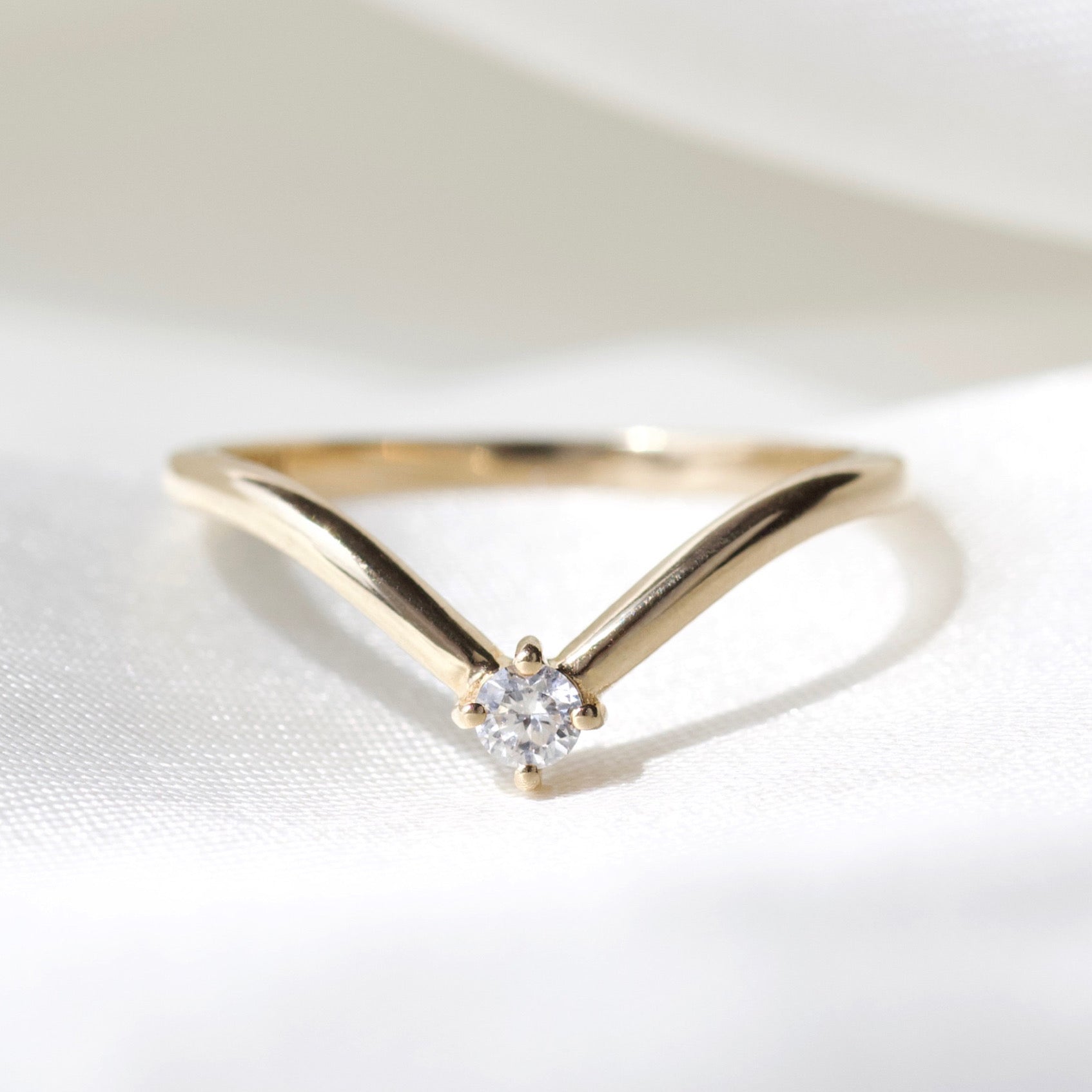 1 Carat Diamond Solitaire Wedding Band for Women - 14K White Gold Engagement Ring - Perfect for Proposals, Anniversaries & Bridal Jewelry