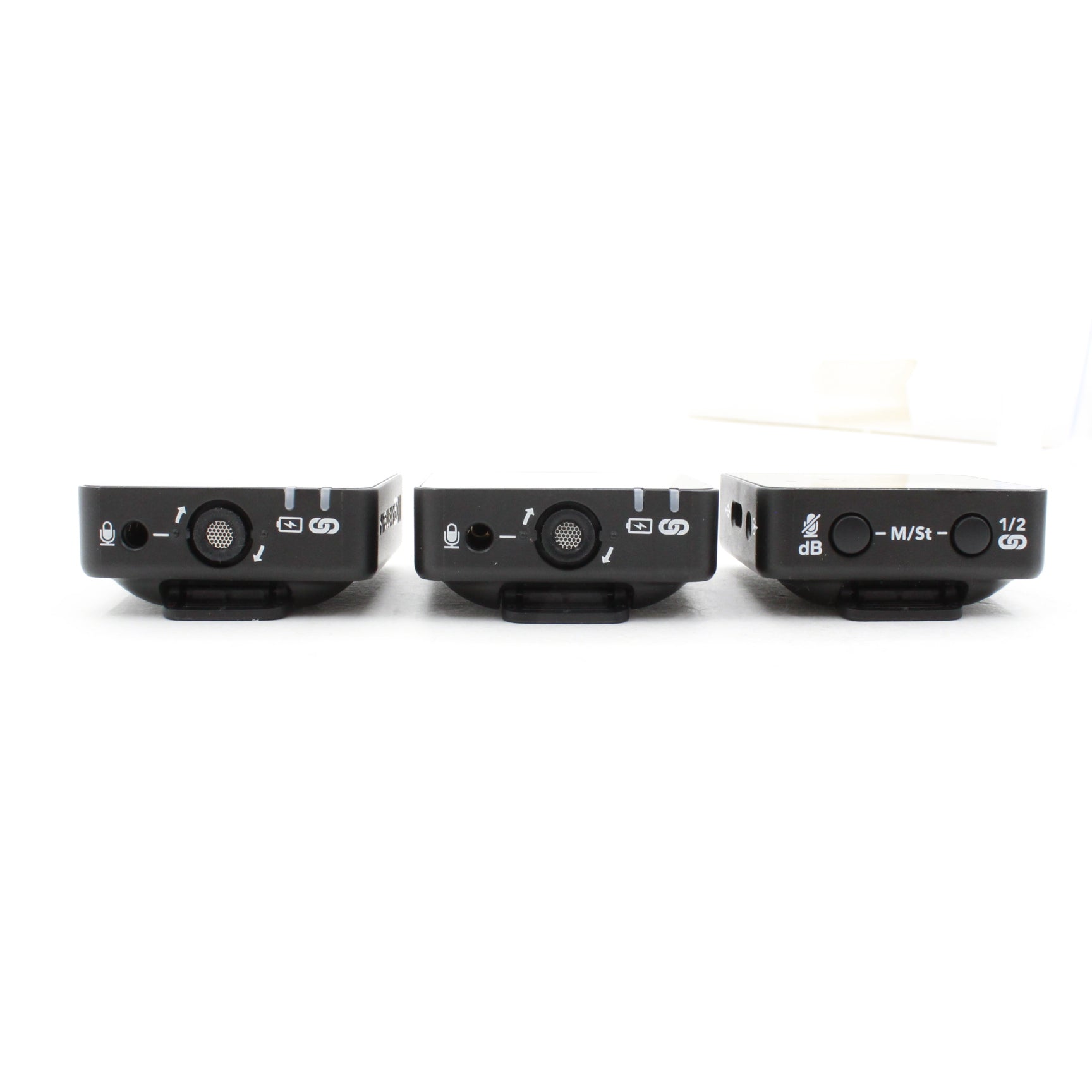 RODE Wireless GO II Compact Digital Wireless Microphone System for 2 Persons with Built-in Recorder - Perfect for Vlogging, Interviews, YouTube & Live Streaming