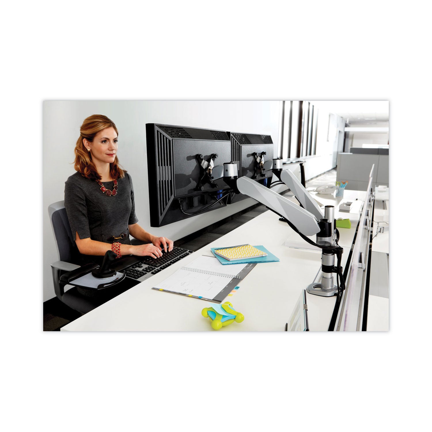 3M™ Dual Arm Monitor Mount for 27
