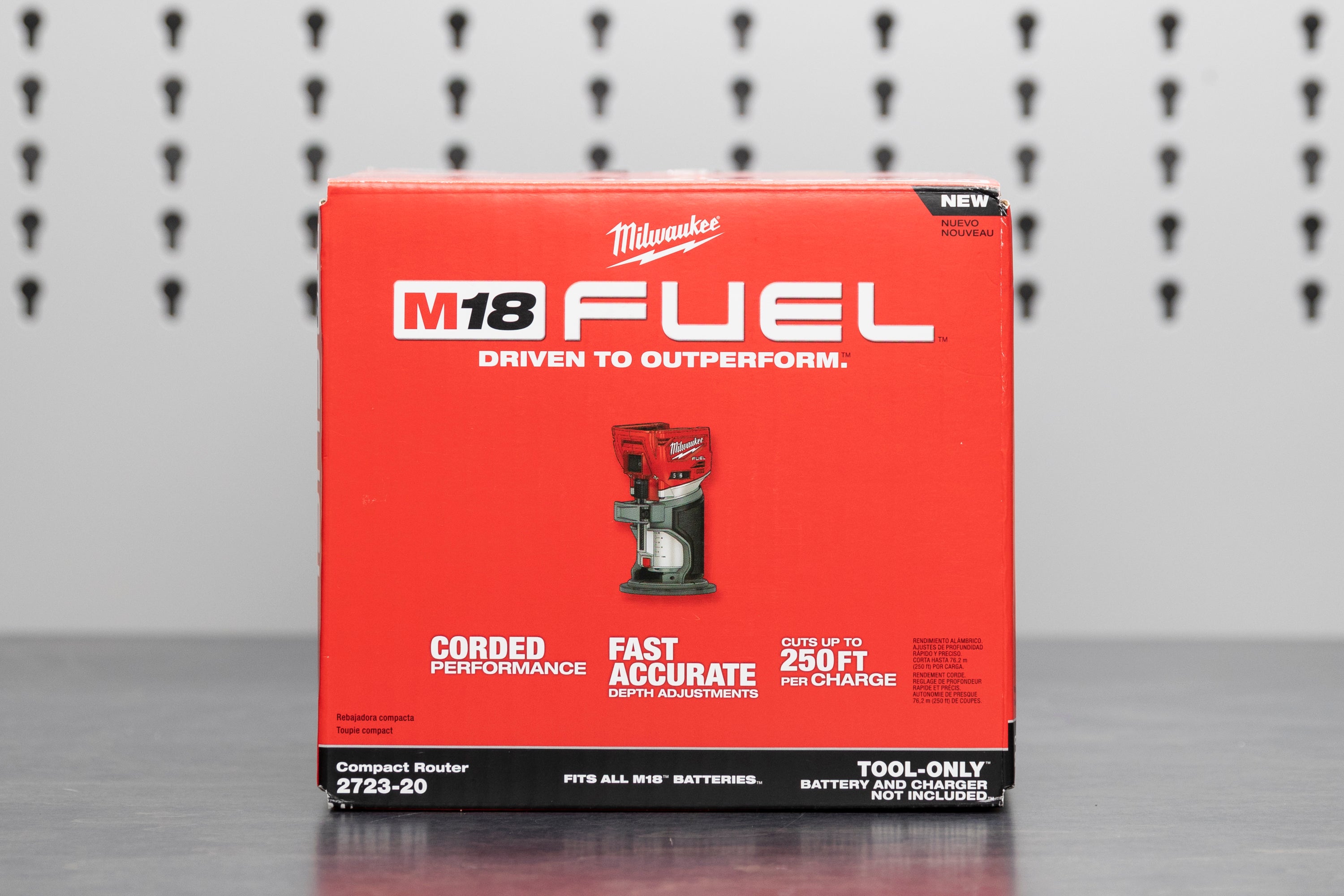 Milwaukee M18 FUEL Compact Router - Powerful Cordless Woodworking Tool for DIY & Professional Projects - Perfect for Trimming, Edging & Carving Wood