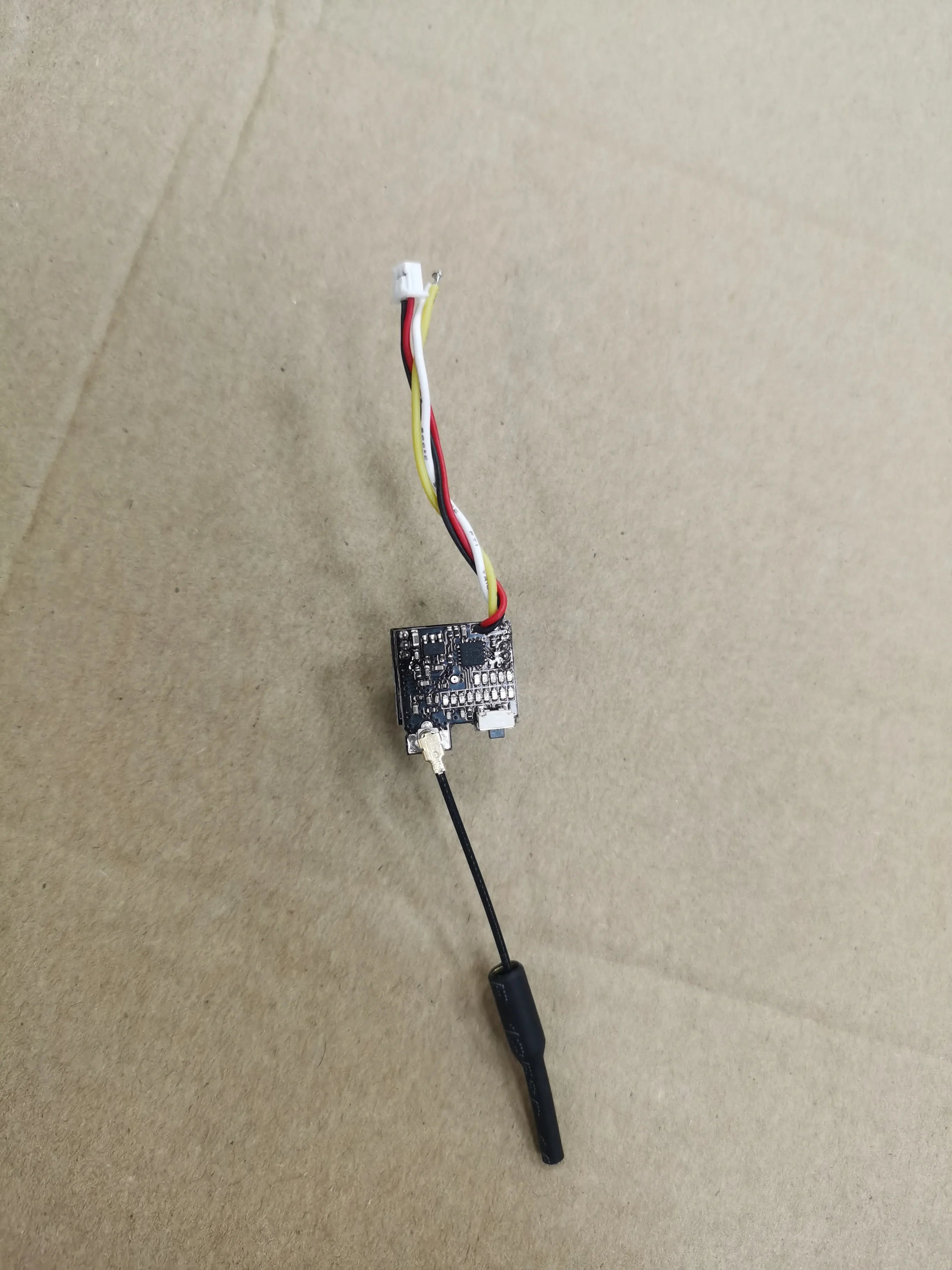 Mini AIO FPV Camera 5.8G 40CH 25mW 800TVL Video Transmitter for Drone Racing and Aerial Photography - Lightweight HD FPV System with Low Latency Transmission