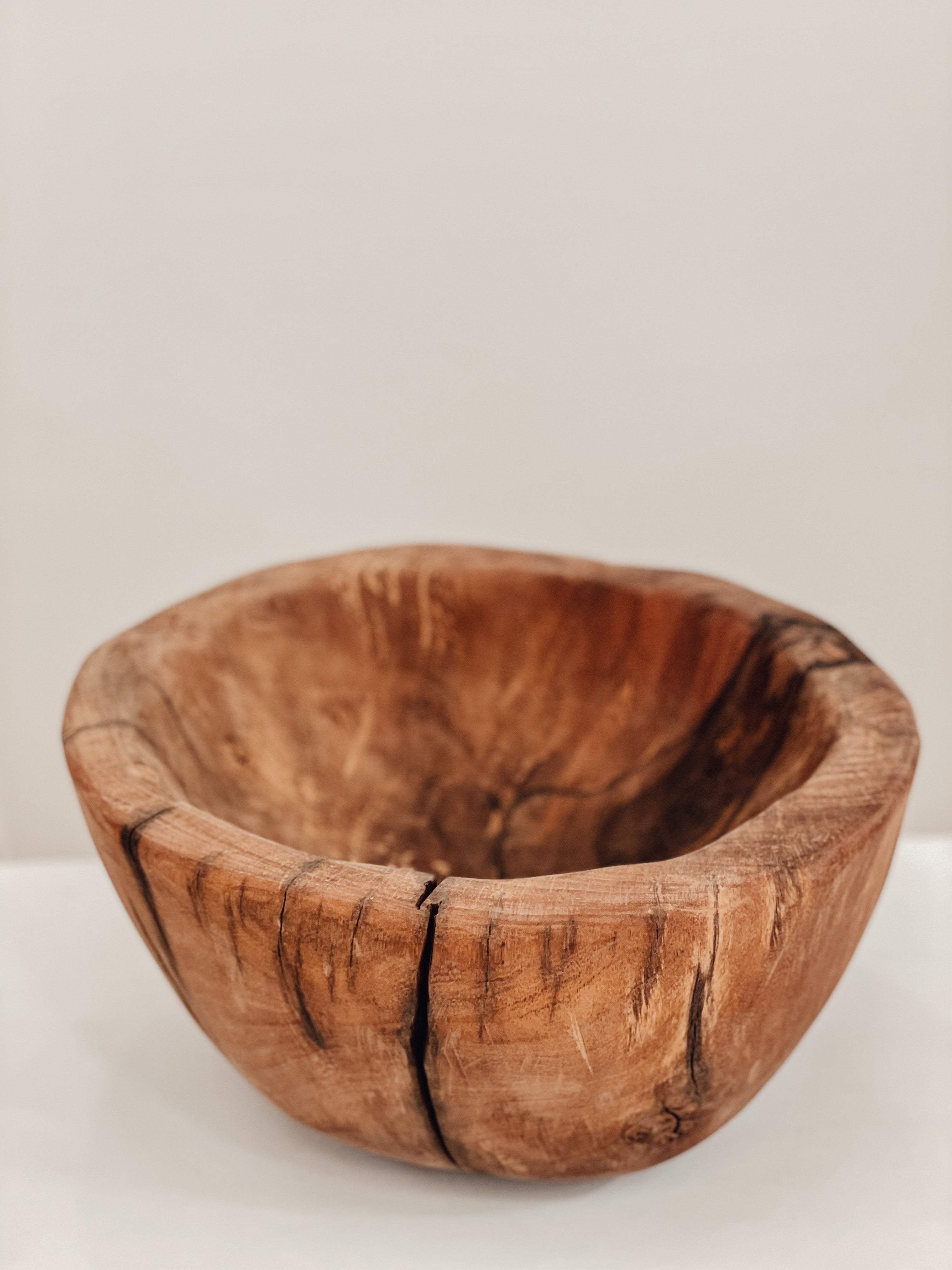 Handcrafted Wooden Media Bowl - Natural Home Decor for Keys, Jewelry & Essentials | Perfect for Living Room, Bedroom & Entryway Organization