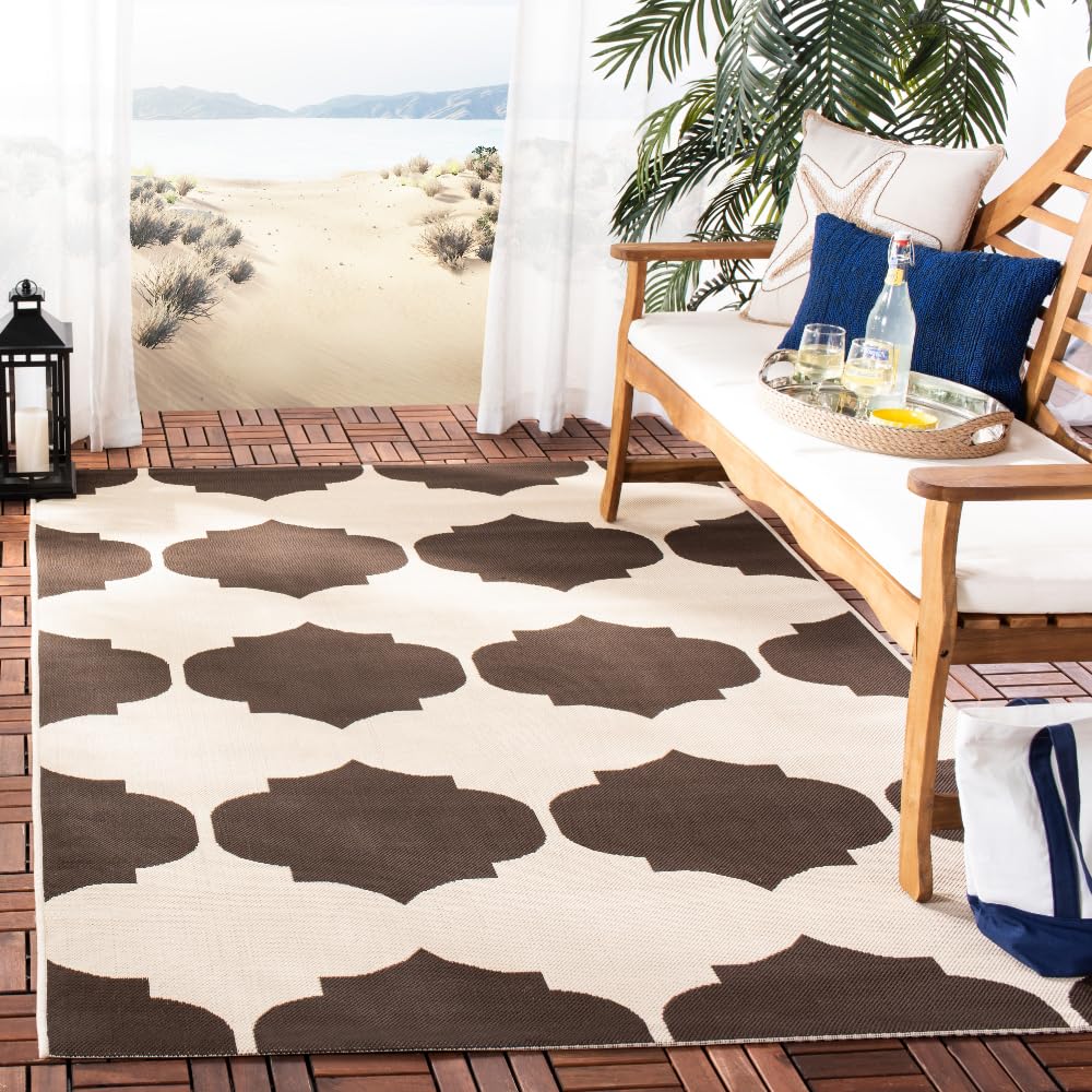 SAFAVIEH Courtyard Collection 6'7