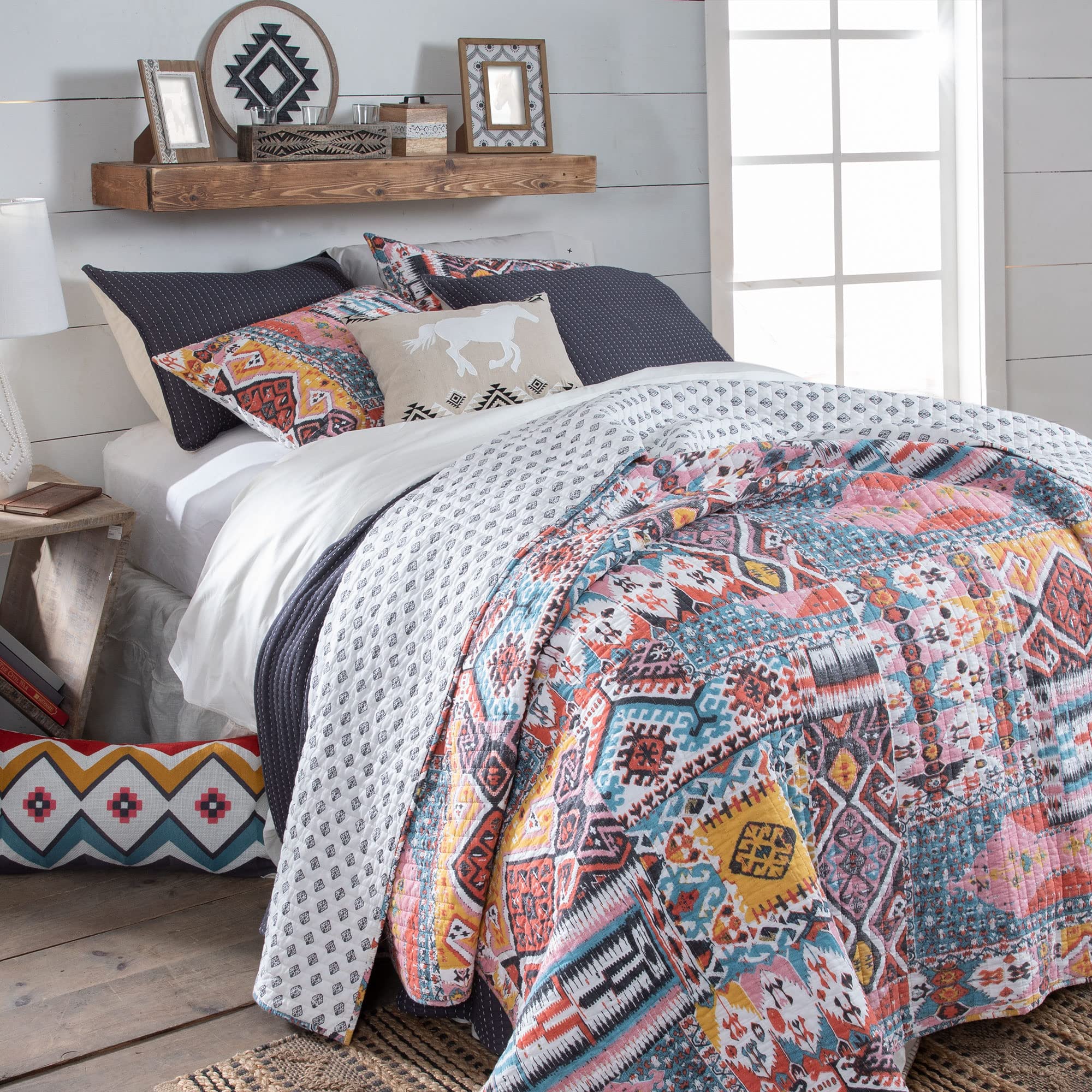 Rod's Southwest Patchwork Quilt - Blue Gold Red Pink Grey - King Size (106x92 inches) - 100% Cotton Reversible Bedspread - Perfect for Rustic, Bohemian & Farmhouse Bedroom Decor