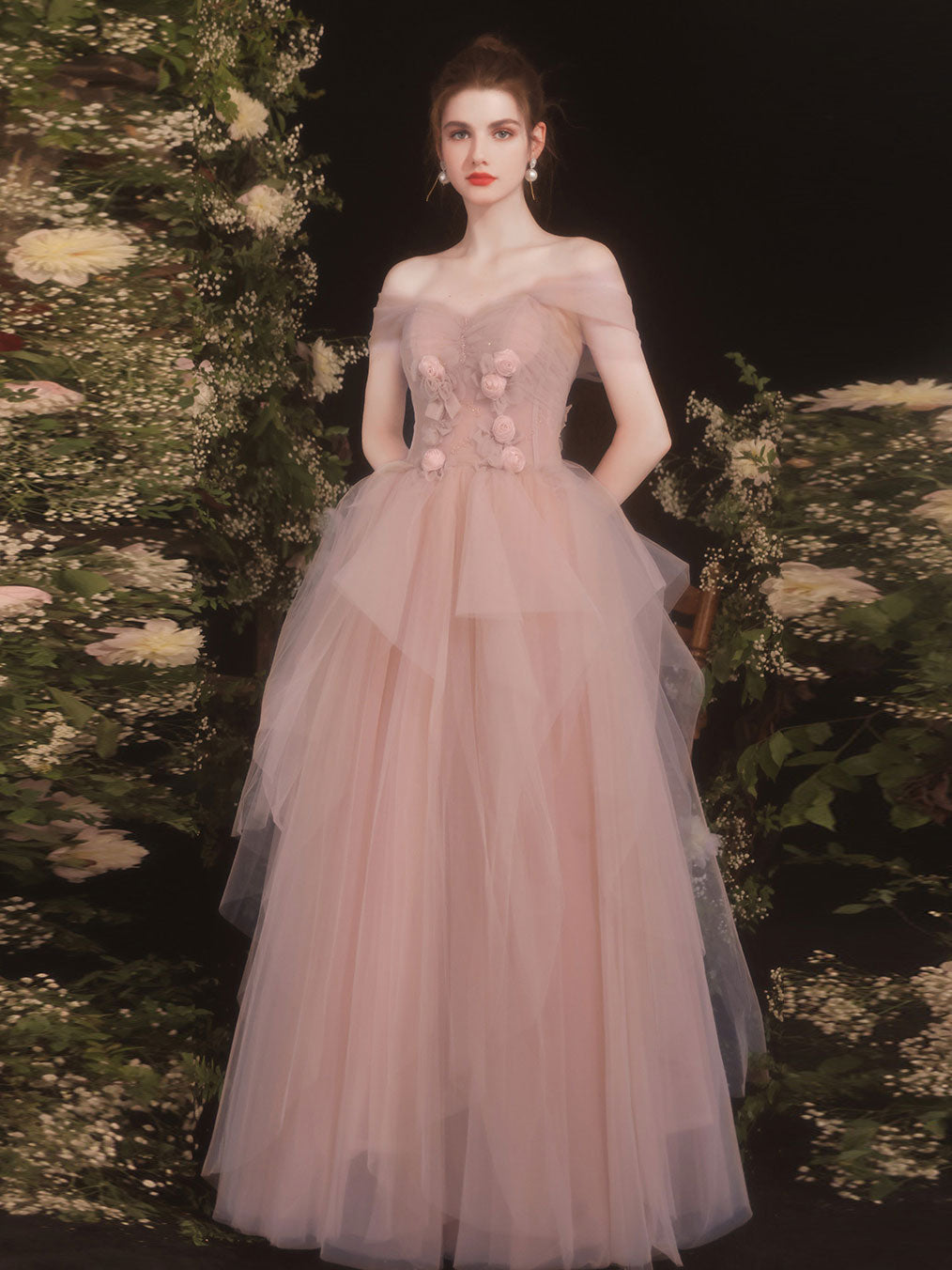 Elegant Pink Sweetheart Tulle Long Prom Dress for Women - Formal Evening Gown for Homecoming, Wedding, and Special Occasions