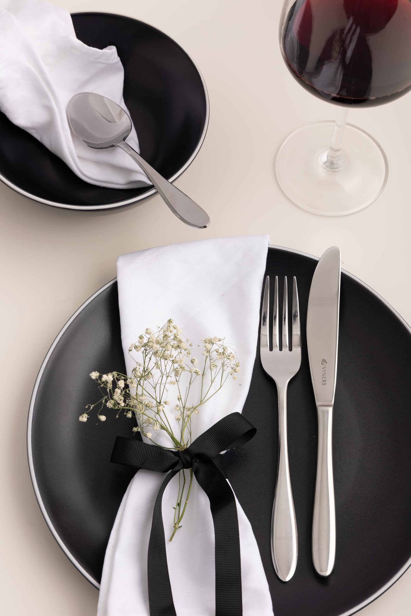 Premium 24-Piece Stainless Steel Cutlery Set for 6 People - Elegant Silver Flatware Gift Box for Weddings, Dinner Parties & Formal Dining