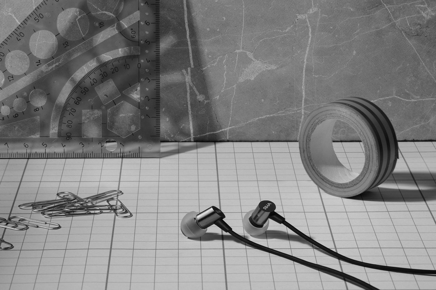 RHA S500 Ultra Compact Noise Isolating Aluminum In-Ear Headphones with High-Fidelity Sound - Perfect for Commuting, Workouts & Travel