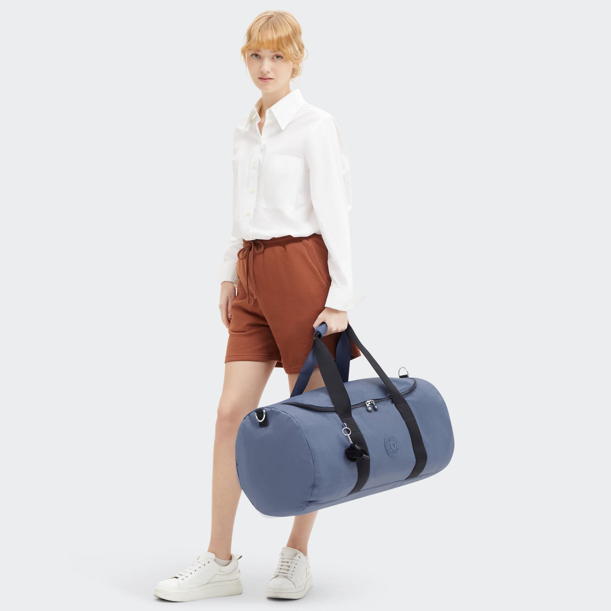 Kipling Argus Medium Duffle Bag - Lightweight Travel Duffel for Women & Men, Water-Resistant Gym Bag with Shoulder Strap - Perfect for Workout, Weekend Trips & Carry-On Luggage