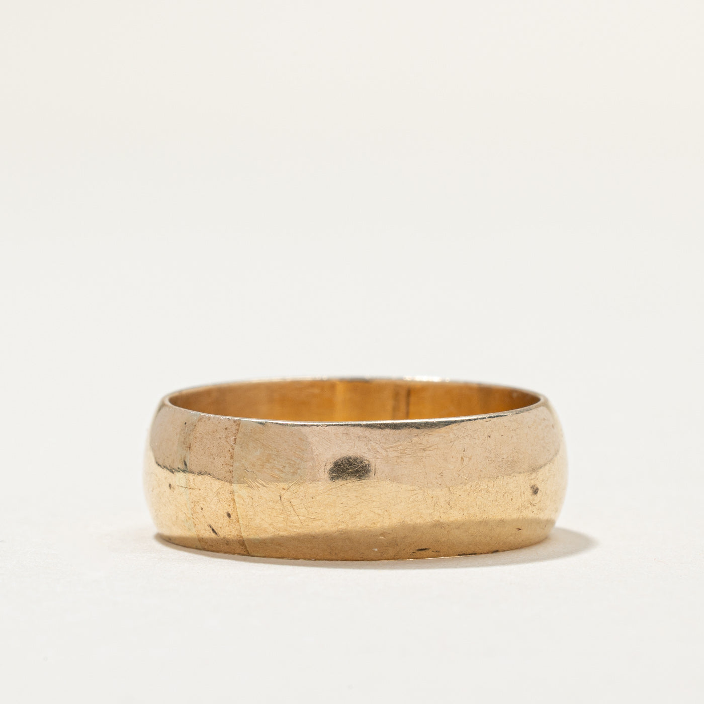 Vintage 14K Yellow Gold Wedding Band Ring - 7.6mm Wide Size 10 - Classic Elegant Jewelry for Men & Women - Perfect for Anniversaries, Engagements and Special Occasions