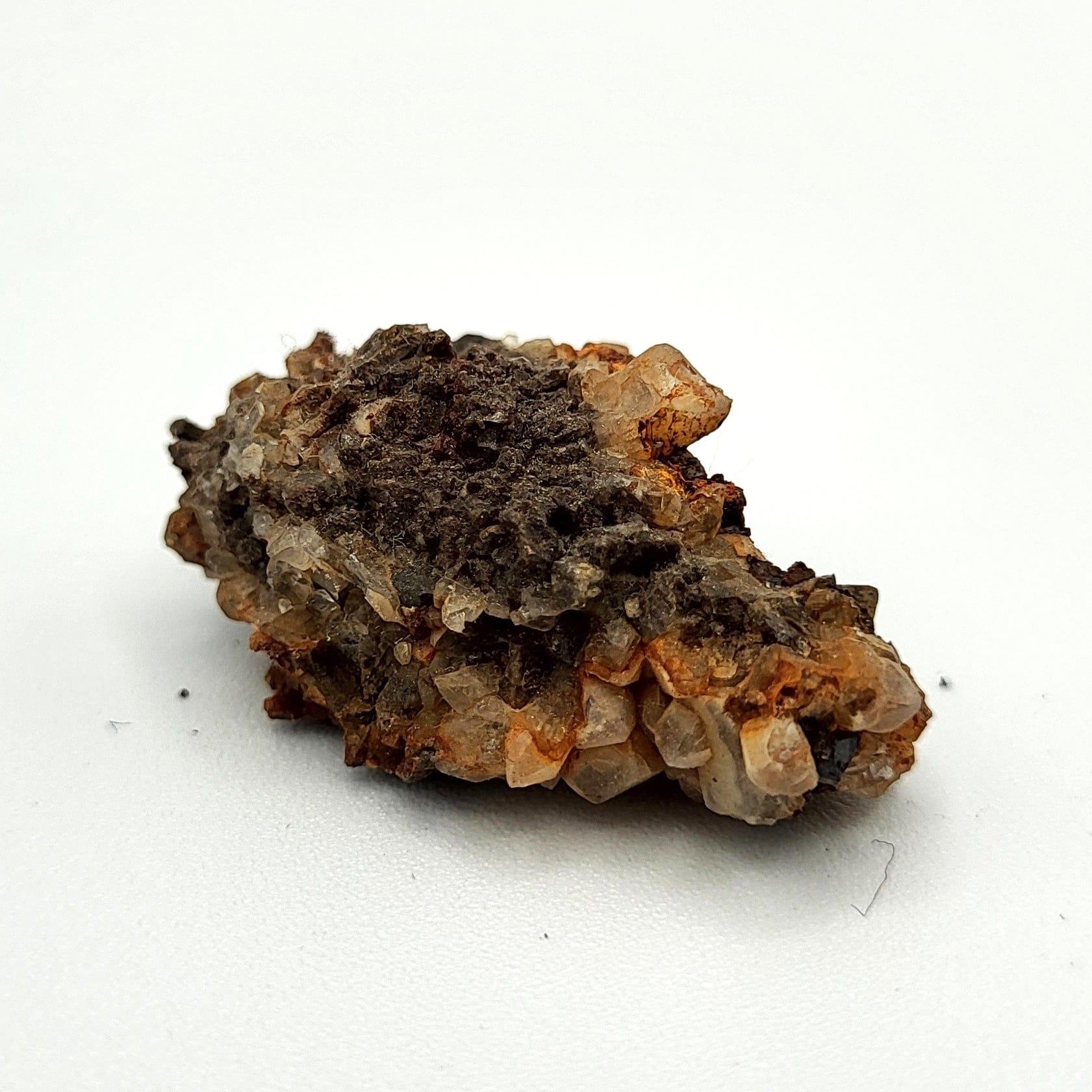 Natural Brookite & Magnetite Raw Stones for Crystal Healing, Meditation & Energy Work – High-Quality Mineral Specimens for Collectors & Spiritual Use