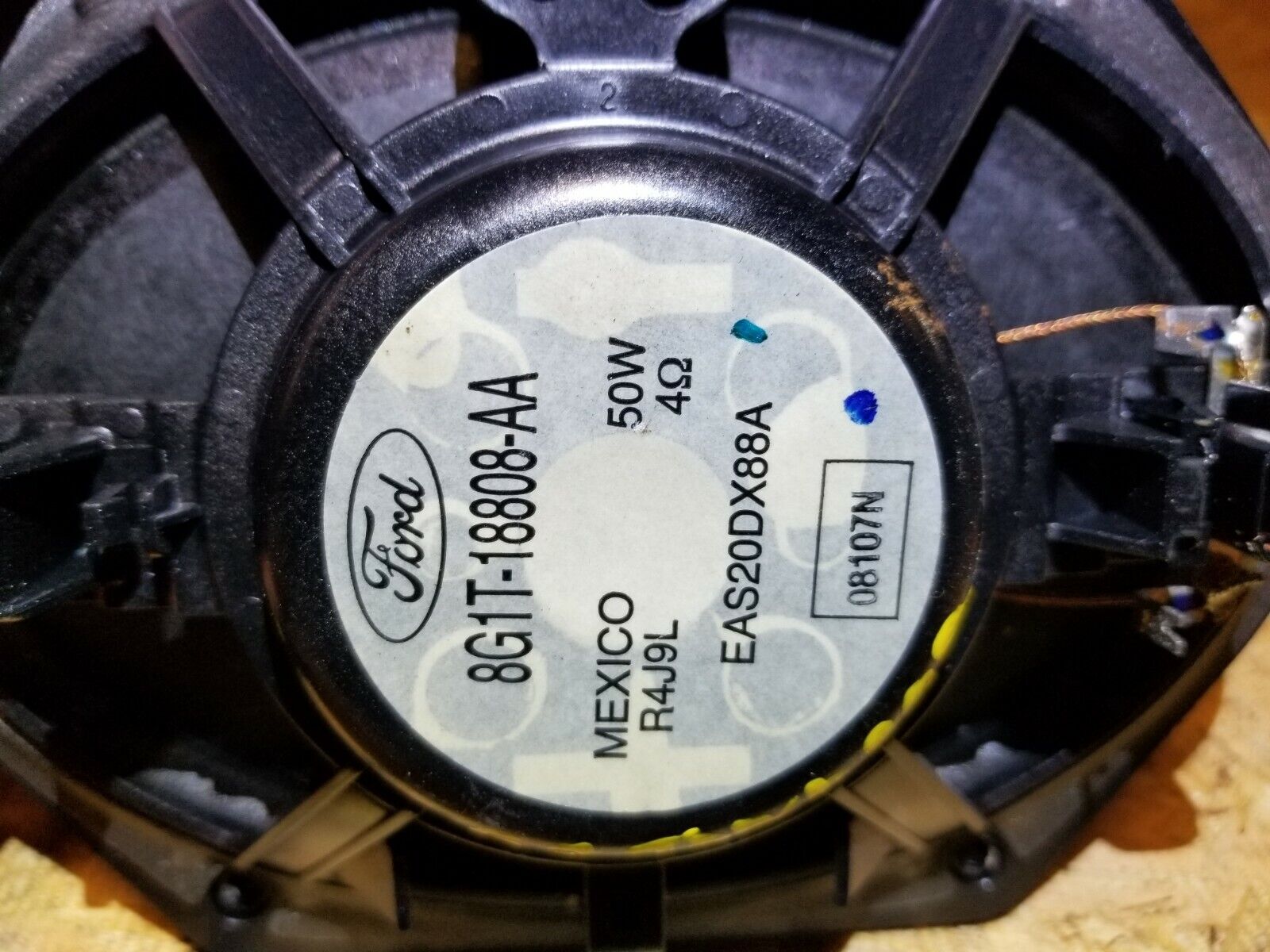 2005-2011 Lincoln Town Car OEM Audio Speaker Replacement - 65k Compatible for Premium Sound System Upgrade | Perfect for Car Audio Enhancement & DIY Installation