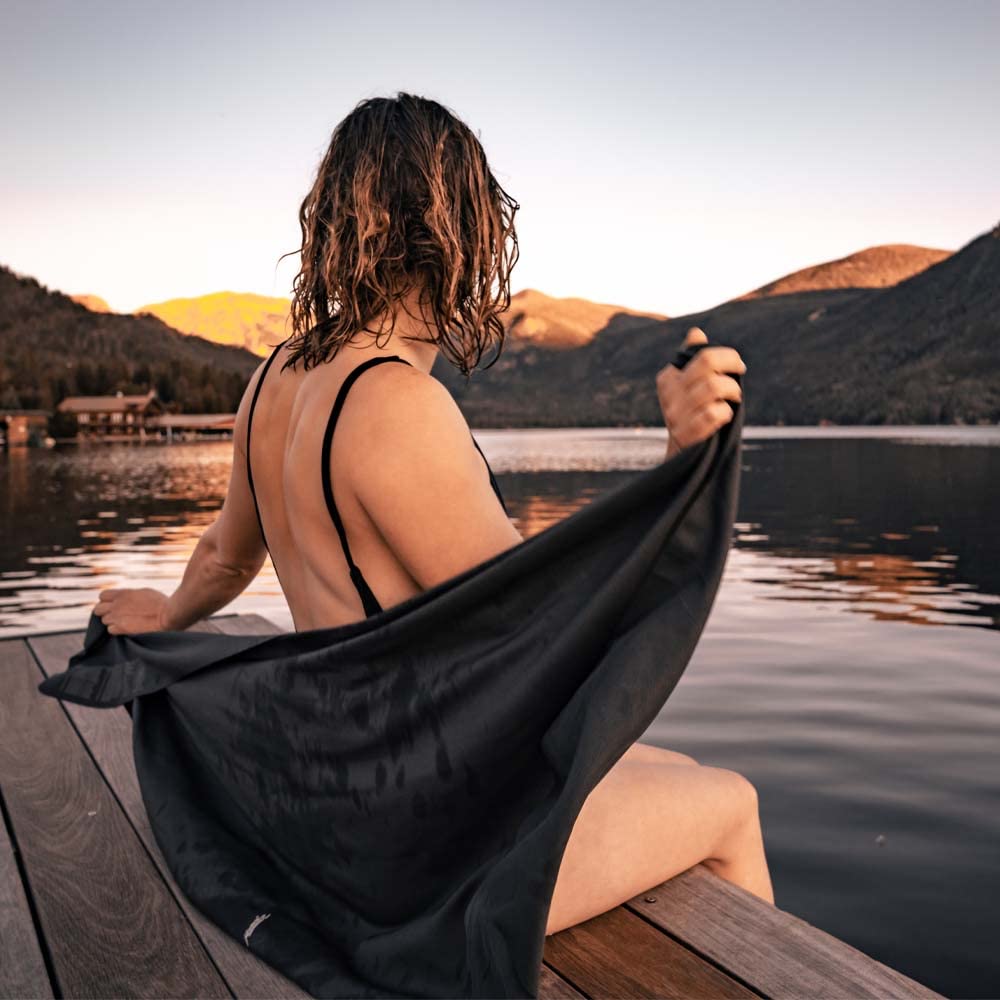 Matador Packable Shower Towel (Black) - Ultra Absorbent Quick Dry Nanofiber Towel for Travel, Gym, Beach & Outdoor Activities | Compact Lightweight Towel for Camping, Hiking, Swimming & Pet Care