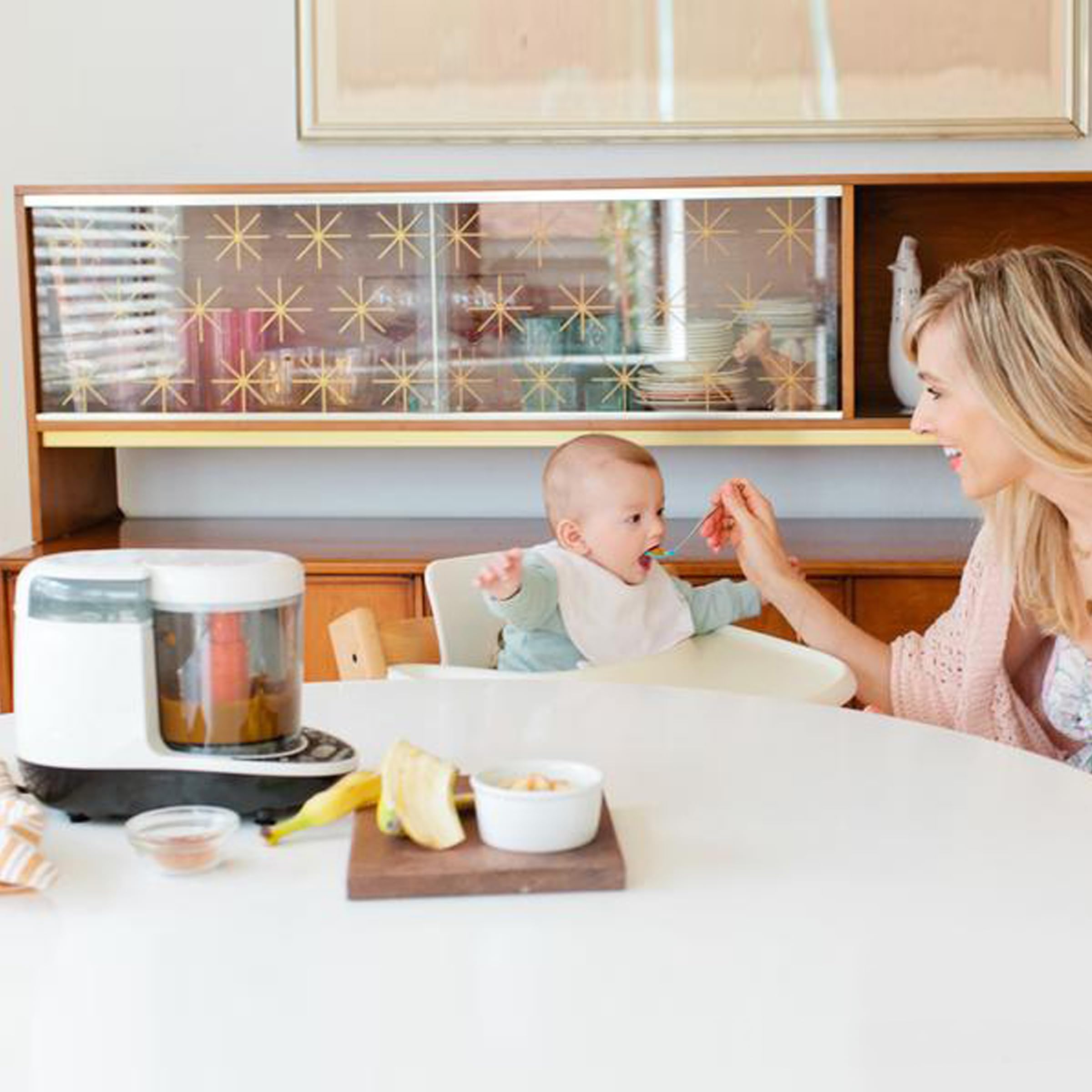Baby Brezza One Step Baby Food Maker Deluxe – Automatic Shut Off, Dishwasher Safe Steamer & Blender for Homemade Organic Purees – Perfect for Infants & Toddlers – Includes 3 Pouches + 3 Funnels – Ideal for Busy Parents Making Healthy Meals at Home
