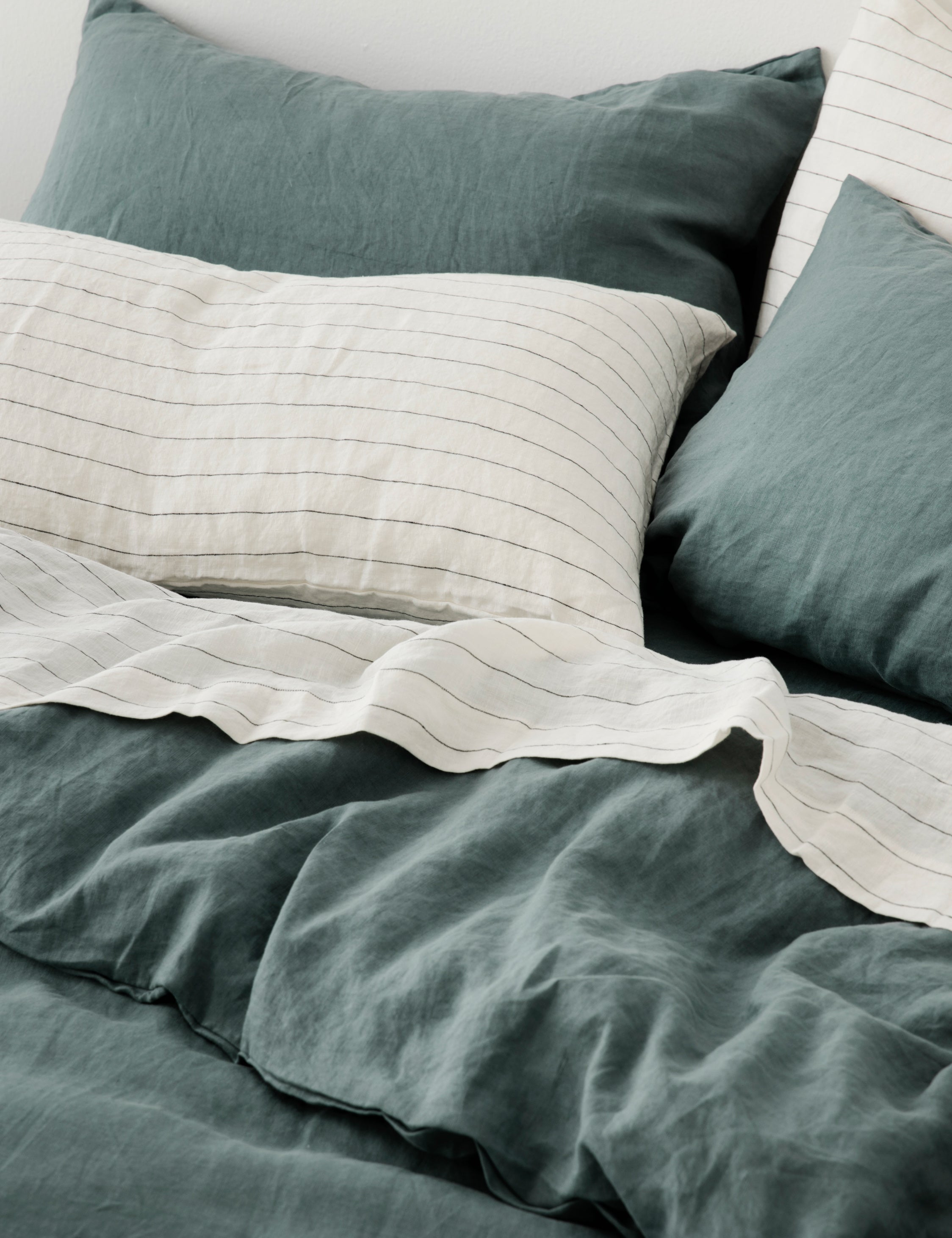 Premium European Flax Linen Pillowcase Set of 2 - 100% Natural Breathable Bedding for Hot Sleepers - Luxury Hotel Style Home Decor for Master Bedroom & Guest Room