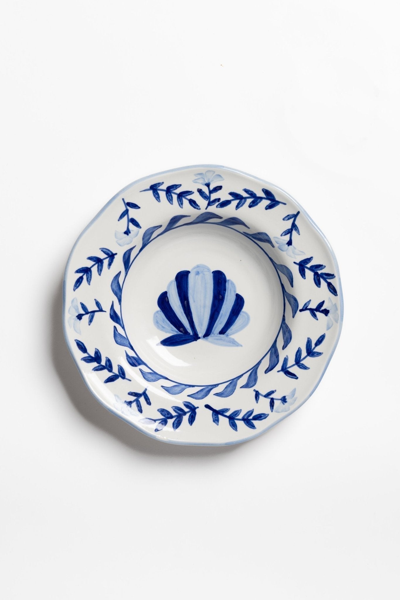 Premium Eterna Homeware Collection - 16-Piece Porcelain Dinner Set for 4, Elegant Tableware for Holidays & Entertaining - Perfect for Family Dinners, Parties & Special Occasions