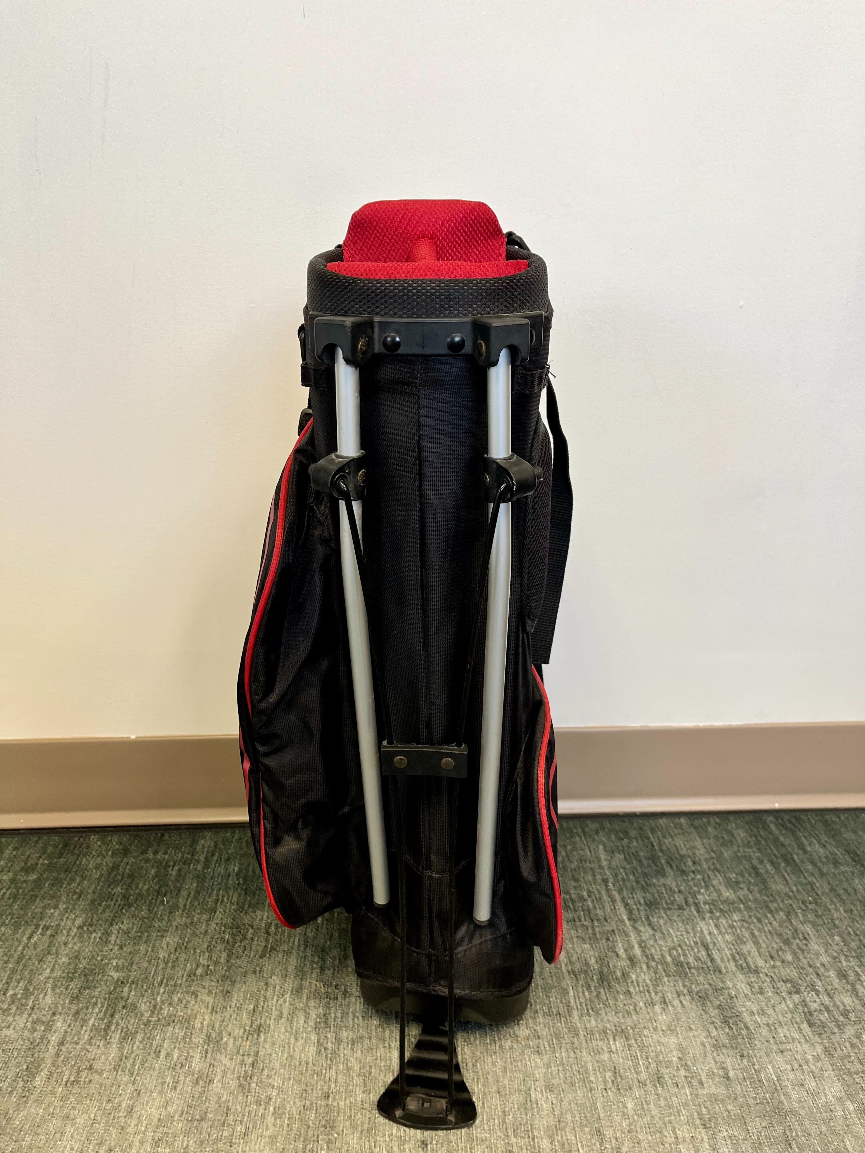 Nike Golf Stand Bag with 4 Dividers & 4 Pockets - Black/Red - Lightweight Durable Golf Bag for Men & Women - Perfect for Course Play, Driving Range & Golf Tournaments