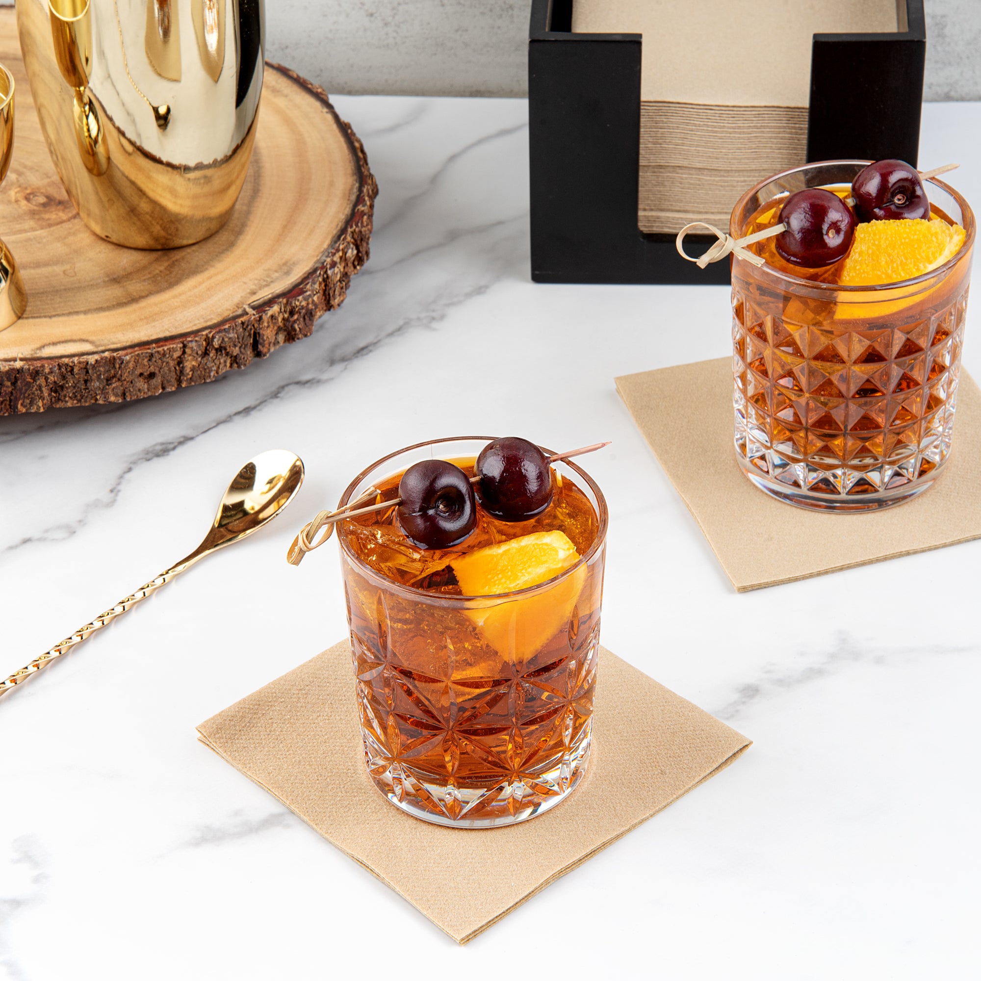 Bev Tek 10 oz Polycarbonate Old Fashioned Whiskey Glasses - Cut Crystal Design (3.25