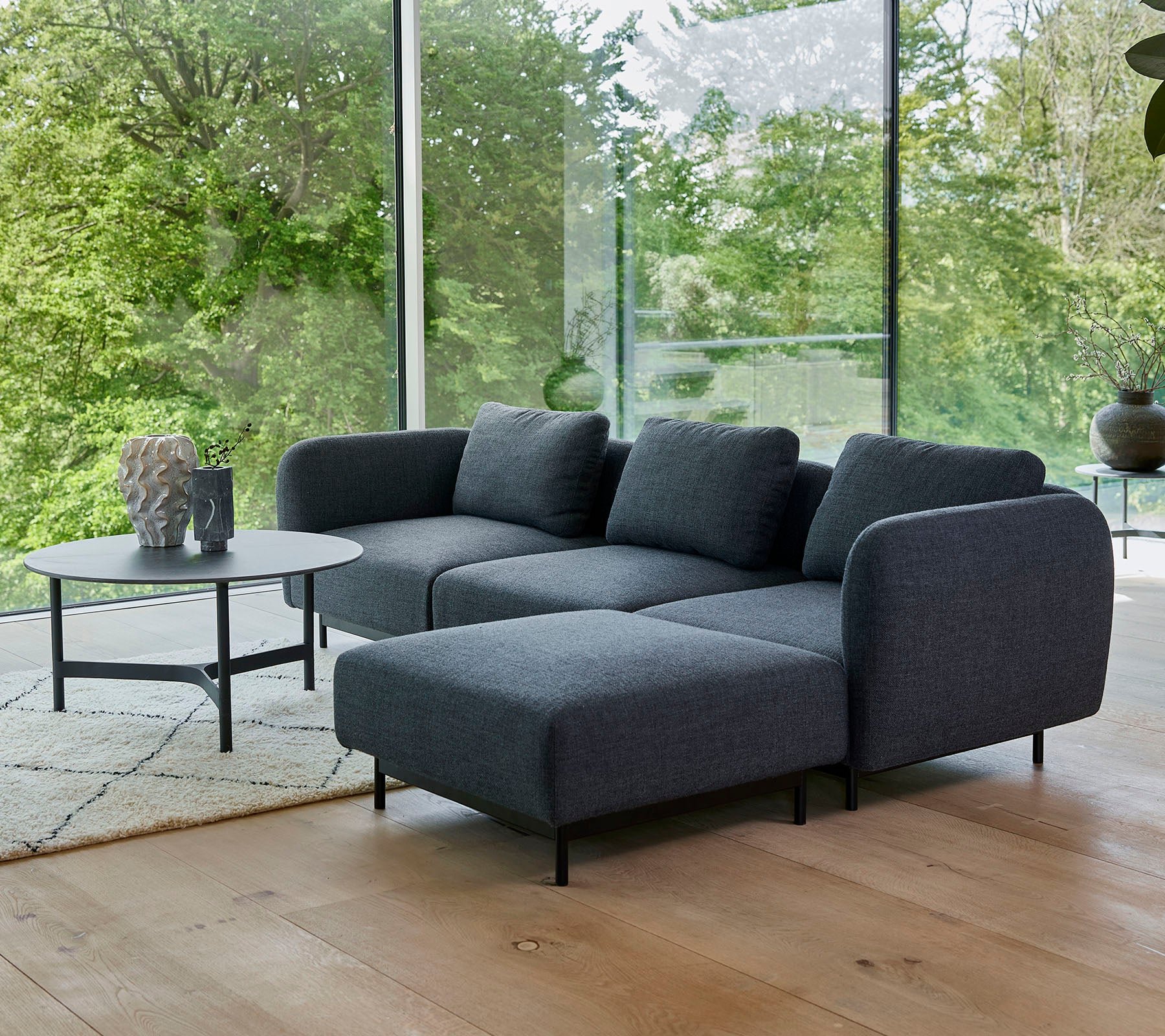 Aura 3-Seater Sofa with Chaise Lounge - Modern Living Room Furniture for Small Spaces, Comfortable Sectional Couch for Apartment, Home Theater & Family Room Relaxation