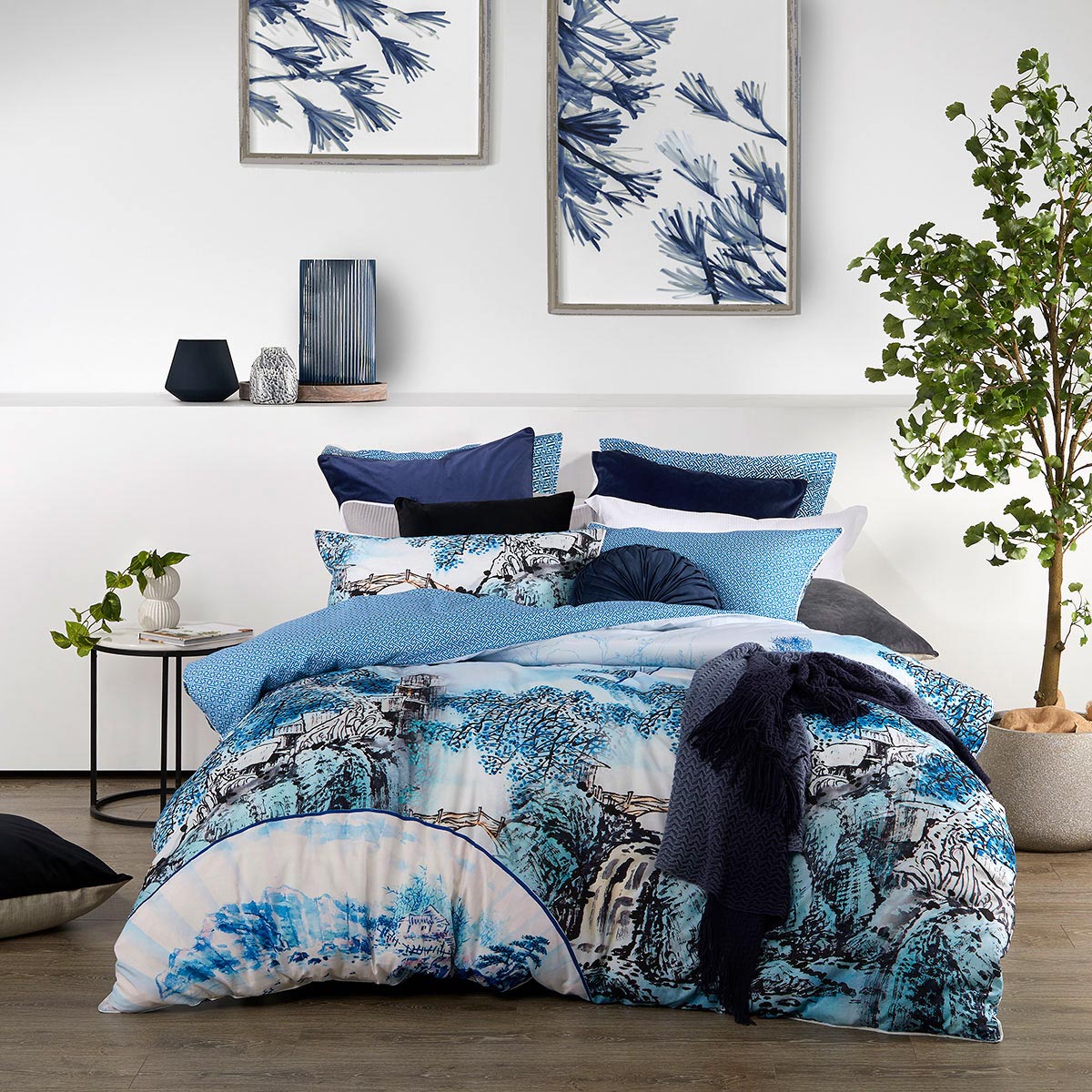 Premium Kaiya Blue Quilt Cover Set - Queen Size Bedding by Logan & Mason | Soft Microfiber Duvet Cover Set with Pillow Shams | Luxury Bedroom Decor for Master & Guest Rooms