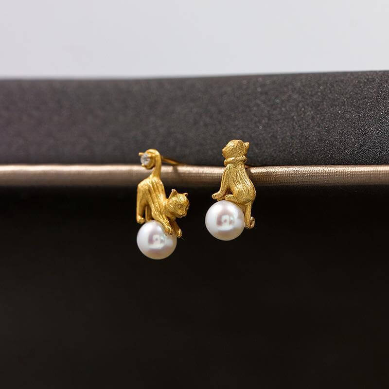 Asymmetric Cute Pearl Cat Stud Earrings for Women - Dainty Pet Jewelry Gift for Cat Lovers | Perfect for Parties, Date Nights & Everyday Wear | E002