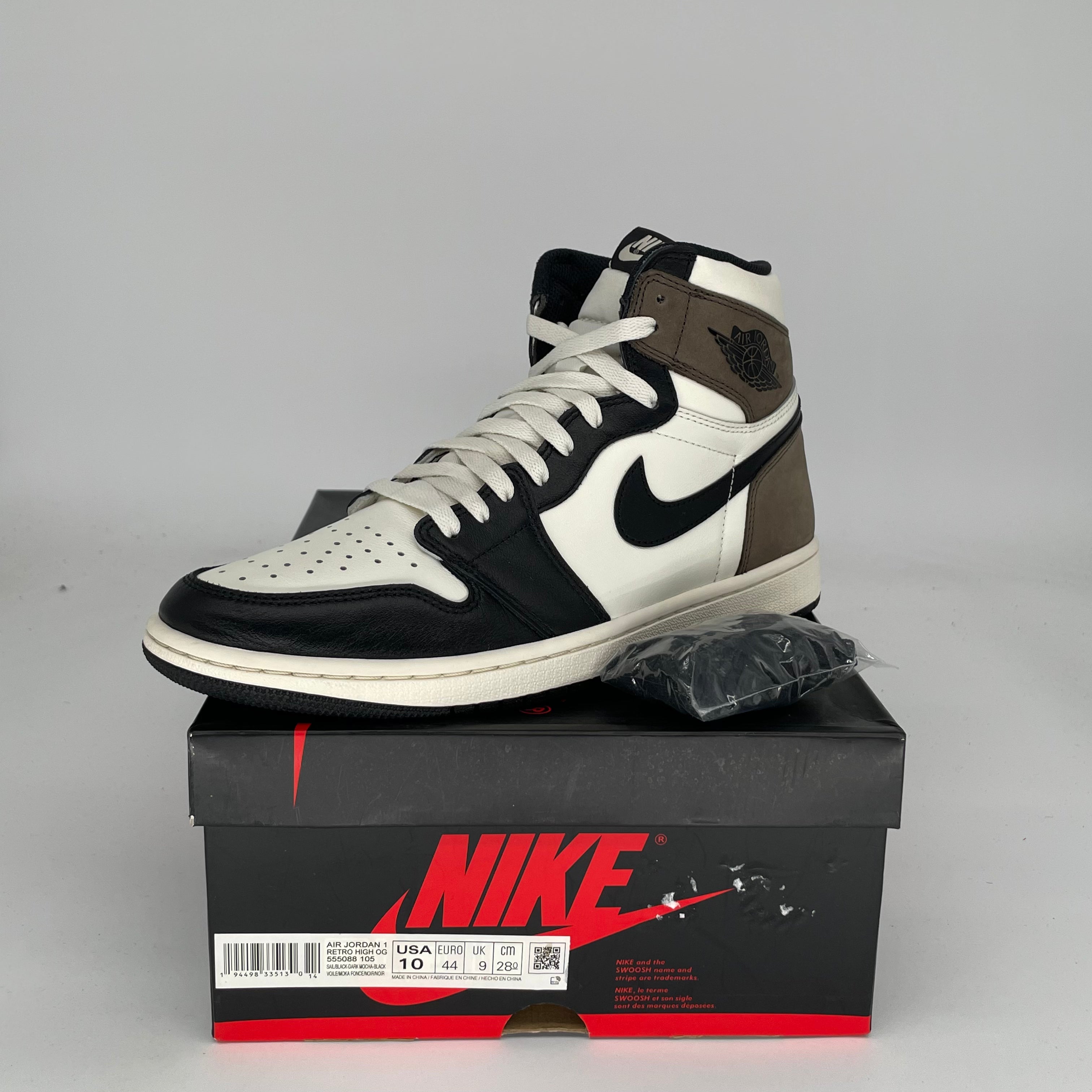 Air Jordan 1 Dark Mocha Men's Basketball Shoes Size 10 (555088-105) - Retro High Top Sneakers for Streetwear & Casual Fashion