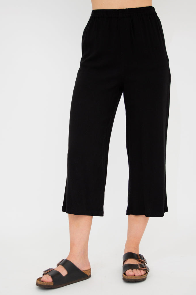 Bella Capri Women's Black Linen Bamboo Blend Dress - Perfect for Summer Outings, Beach Vacations, and Casual Wear