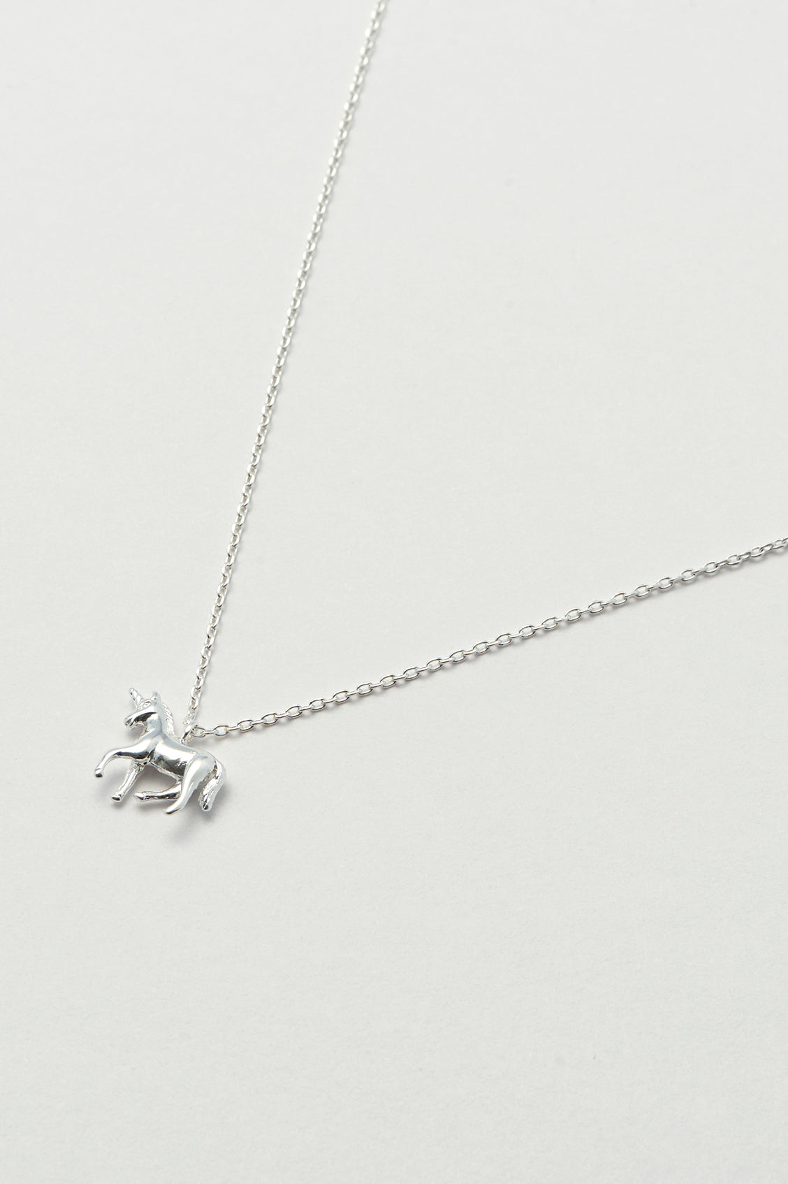 Sparkling Unicorn Pendant Necklace for Women & Girls - Elegant Silver Plated Jewelry Gift for Birthday, Christmas & Special Occasions | Perfect for Parties, Prom & Everyday Wear
