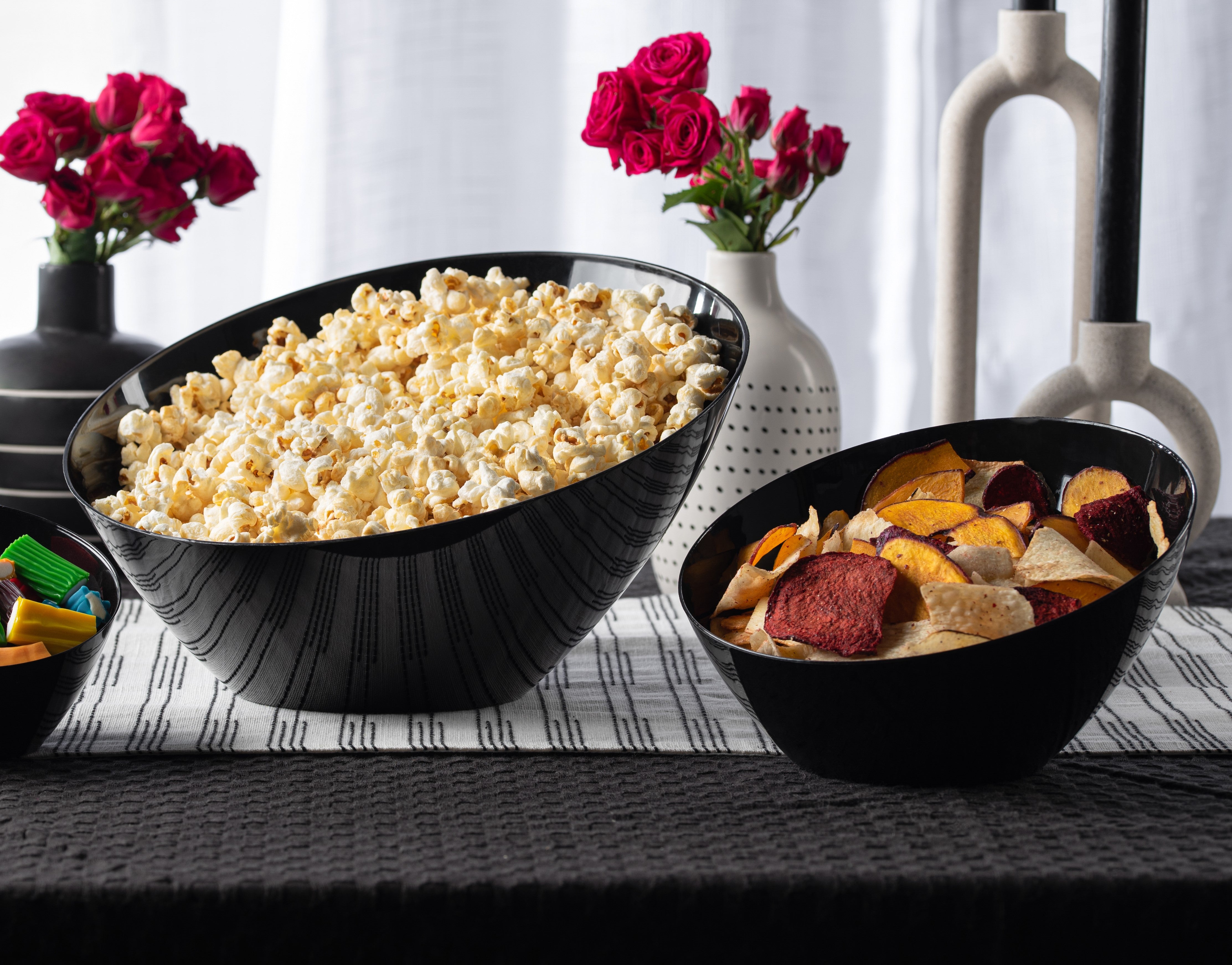 5 Pack Black Angled Plastic Serving Bowls - Durable Party Dishes for Salads, Snacks & Entertaining - Perfect for BBQs, Picnics & Family Gatherings