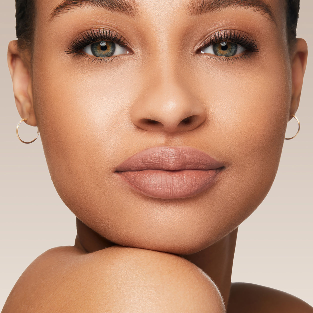 Trish McEvoy Easy Lip Color - Long-Lasting Hydrating Lipstick for Women, Natural Matte Finish, Cruelty-Free & Vegan (Perfect for Everyday Wear, Date Night & Special Occasions)