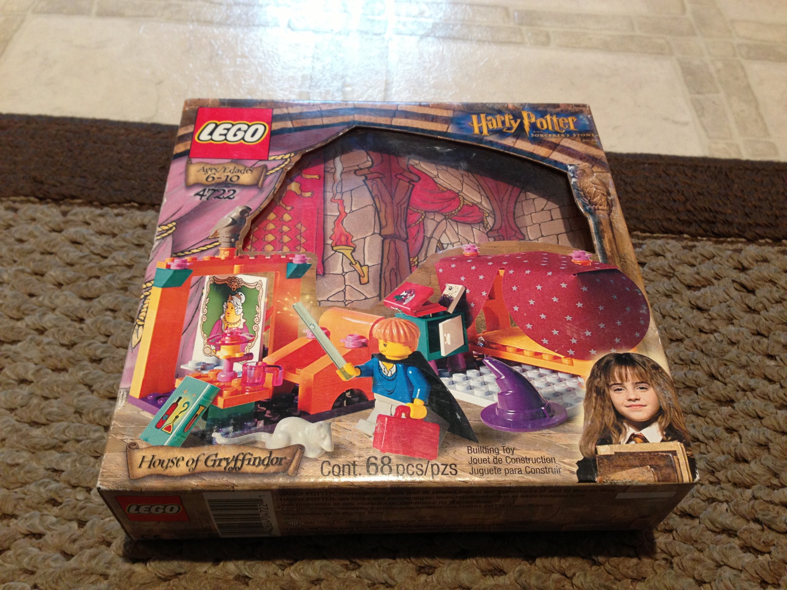 LEGO Harry Potter House of Gryffindor (4722) Building Set - Collectible Hogwarts Castle Model for Kids & Adults, Perfect for Harry Potter Fans and Gift Giving
