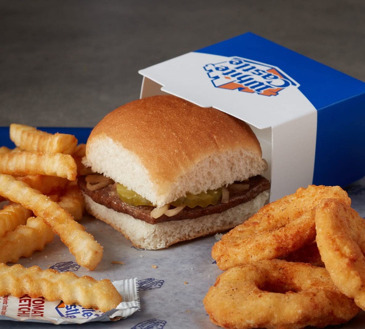 White Castle Hamburgers with Grilled Onions on Signature Bun - 13g Protein per Serving - 100% Beef - Ready Set Gourmet Donate a Meal Program - 5 Pack (9.5 oz Each) - Perfect for Quick Lunches, Game Nights & Family Dinners