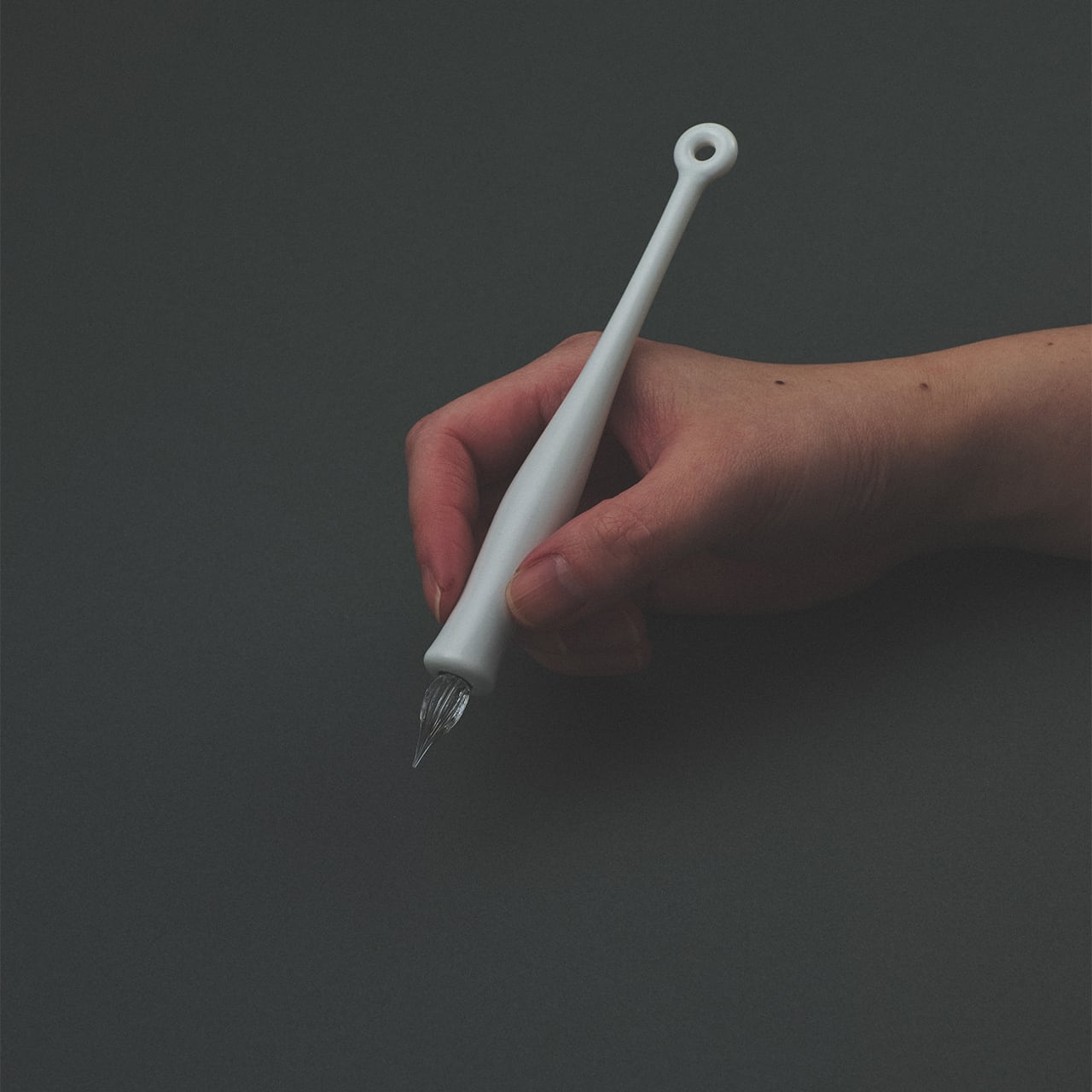 Imari Yaki Japanese Glass Dip Pen - White Handmade Calligraphy Pen for Ink Writing, Drawing & Lettering - Perfect for Artists, Journaling & Gift Giving