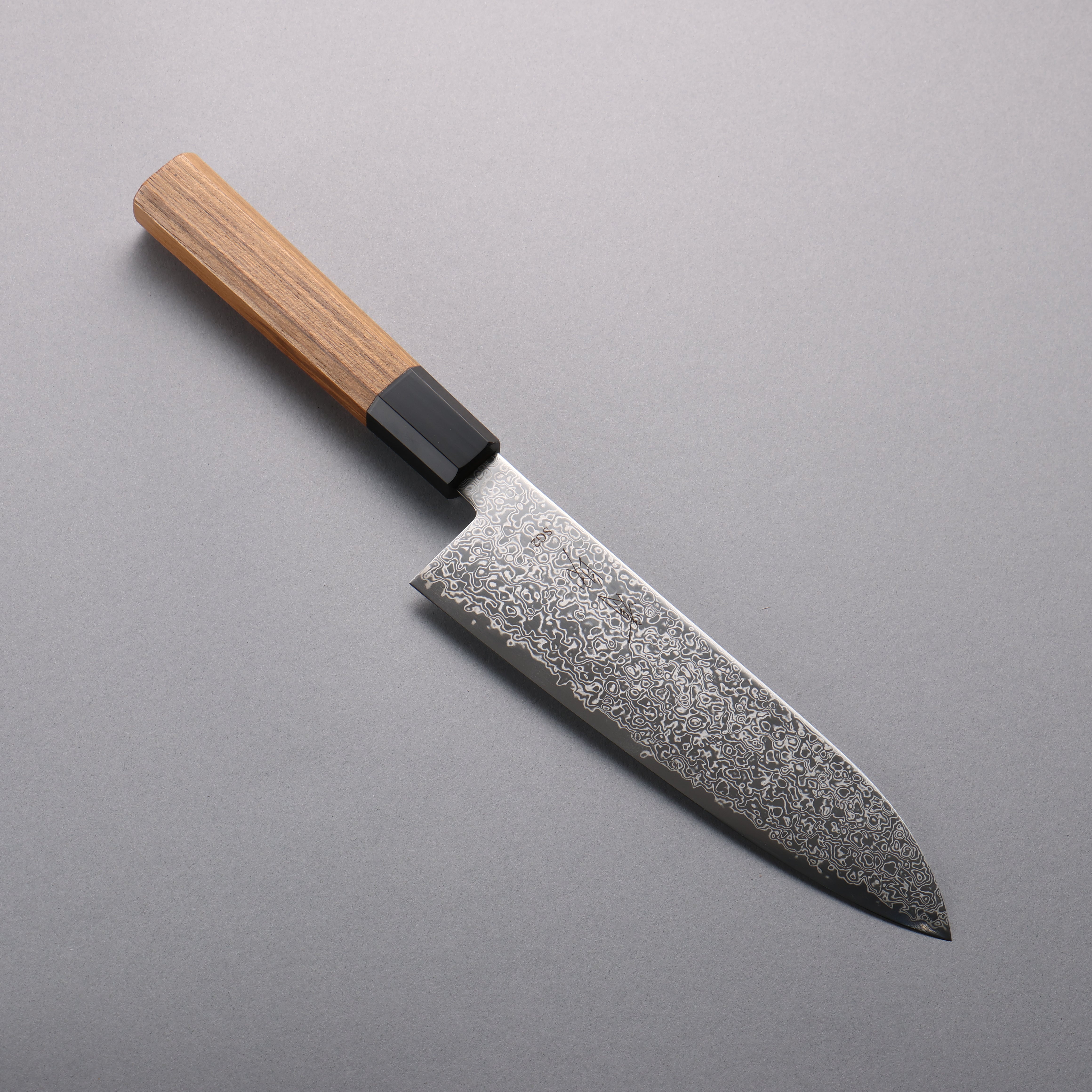 Premium Seisuke SG2 Damascus Santoku Knife 180mm - Japanese Teak Wood Handle with Black Water Buffalo Horn Ferrule - Perfect for Slicing, Dicing & Chopping Vegetables, Meat & Fish