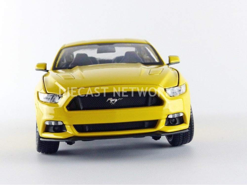 Maisto 31197Y 2015 Ford Mustang GT 1:18 Scale Diecast Model Car - Yellow - Collectible Muscle Car for Display & Racing Enthusiasts