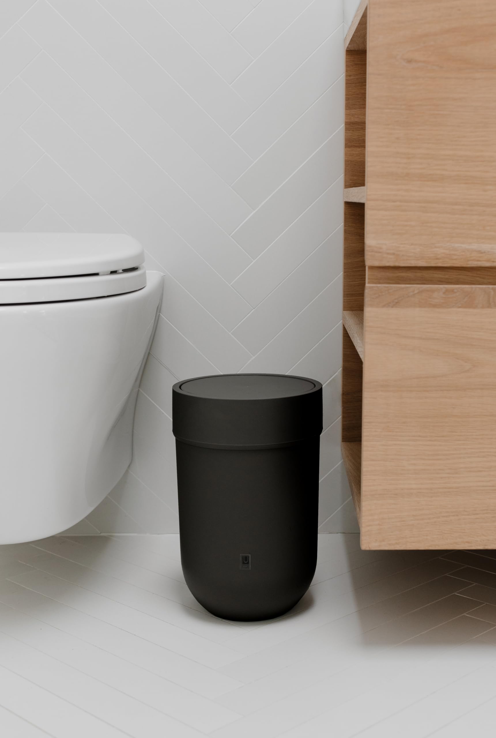 Umbra Touch Waste Can - Small Trash Can with Lid, Swing Lid Waste Basket for Bathroom, Kitchen & Office - Black Garbage Bin with Odor Control
