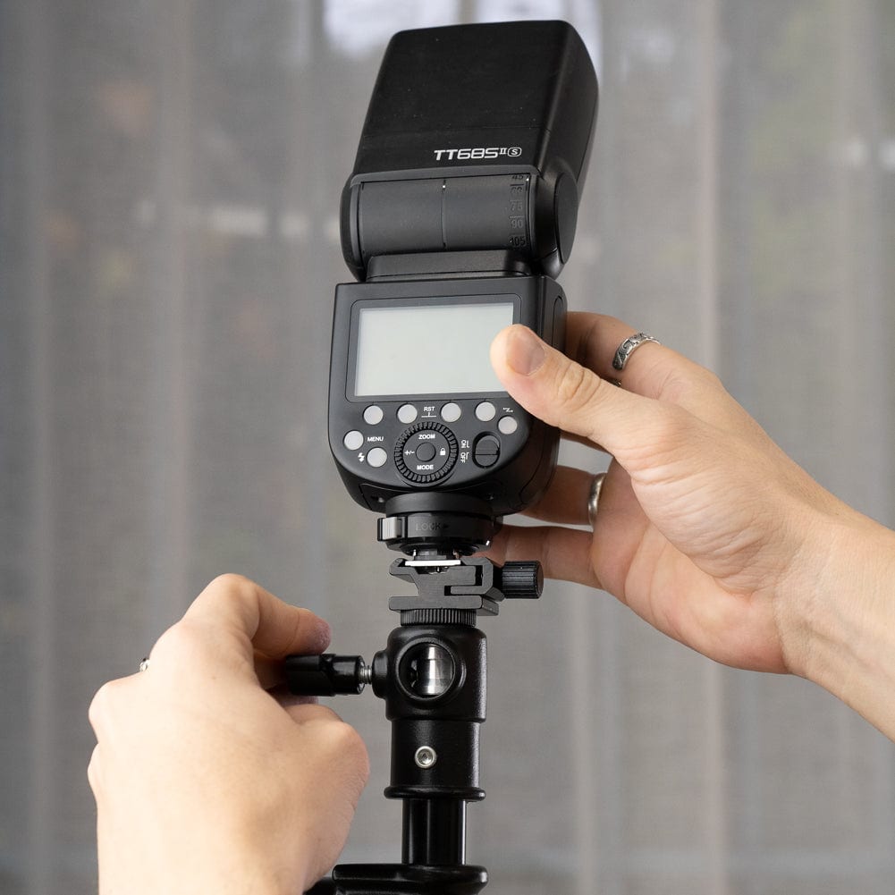 Professional Flash Cold Shoe Mount with 5/8