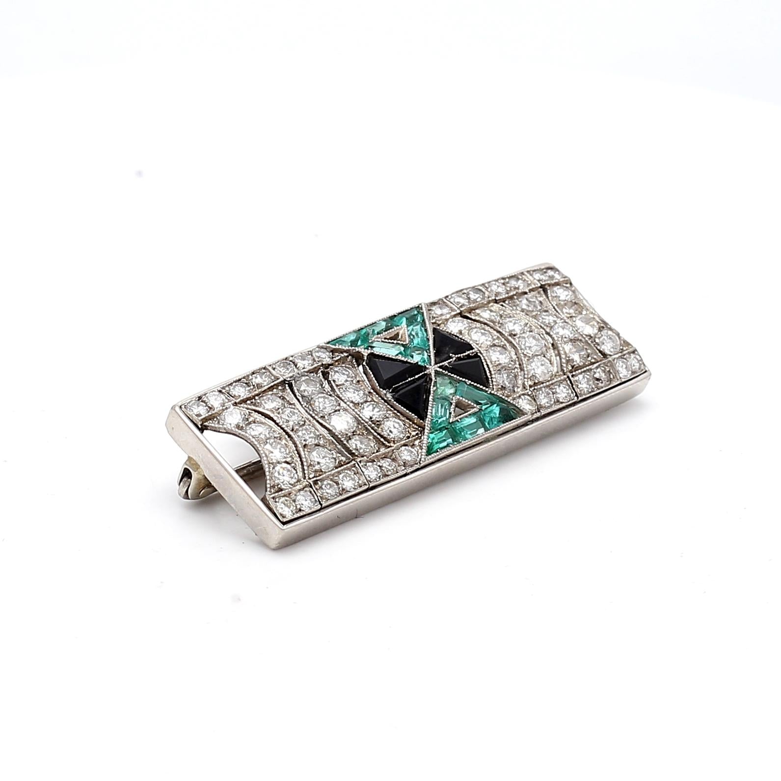 1.42 Carat Round Brilliant Diamond & 0.36 Carat Emerald 14K White Gold Brooch Pin - Elegant Jewelry for Weddings, Parties & Special Occasions