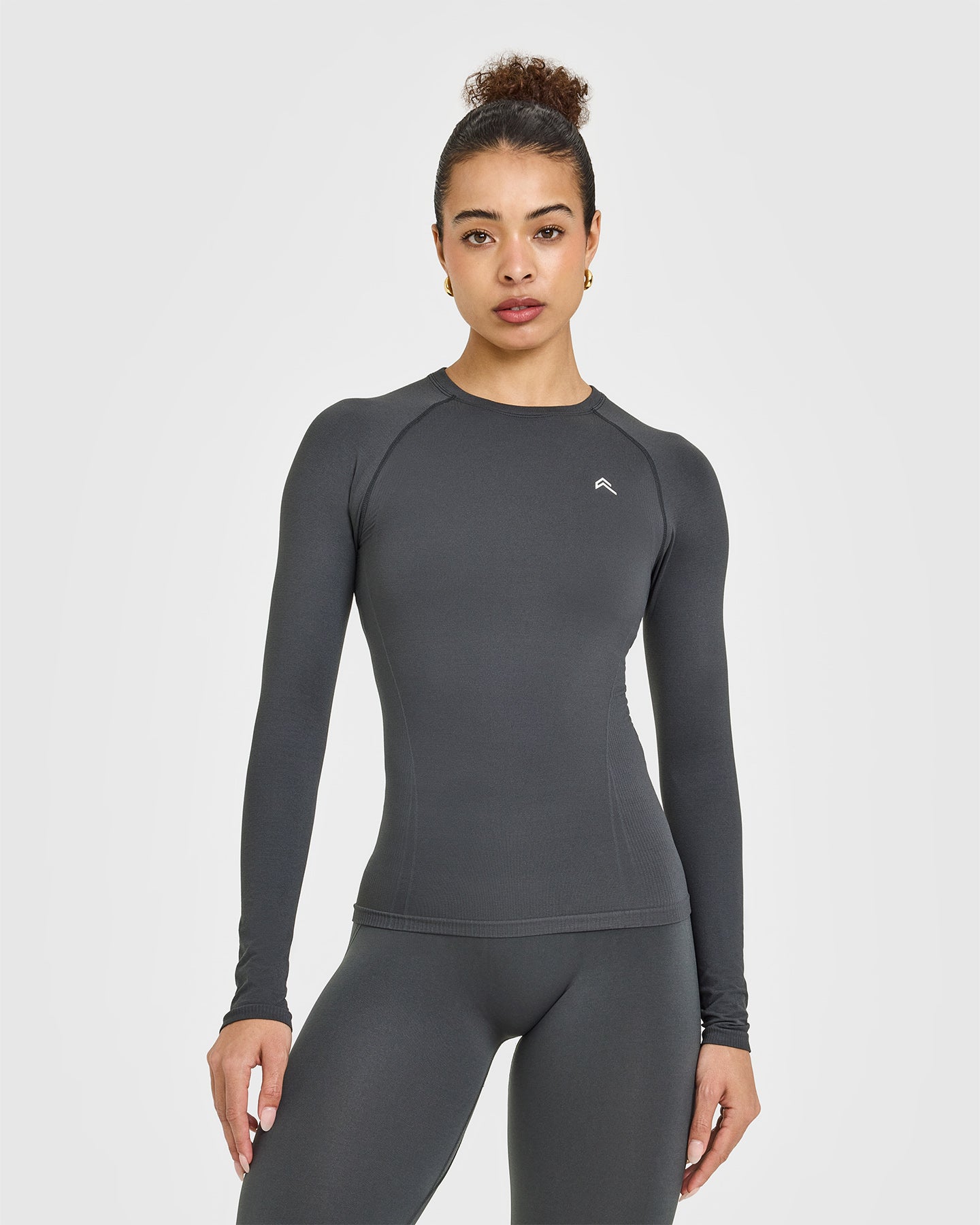 Seamless Fitted Long Sleeve T-Shirt for Women | Stretchy Comfortable Workout Top | Perfect for Yoga, Gym & Casual Wear