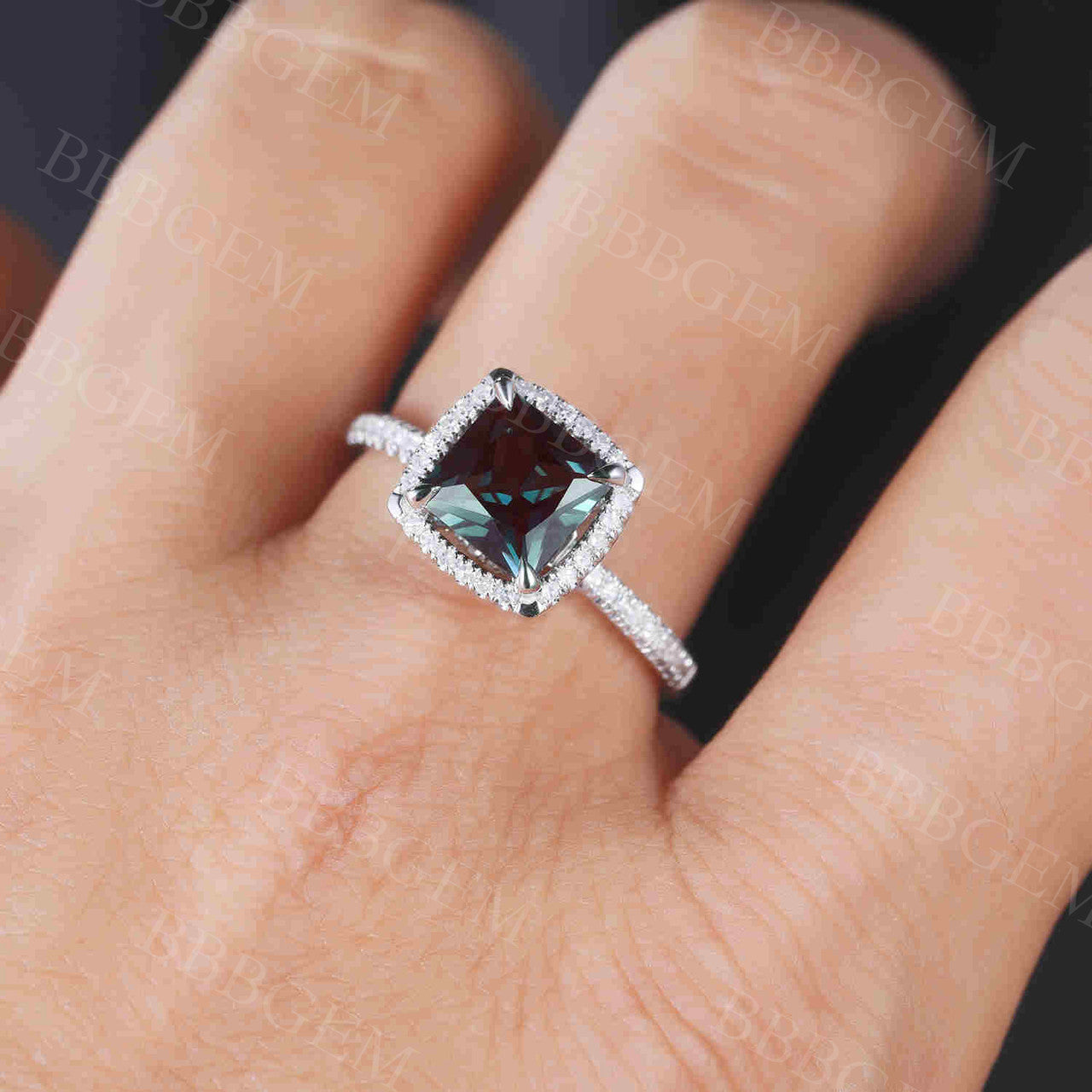 Princess Cut Alexandrite Diamond Engagement Ring - Thin Pave Half Eternity Band (7mm) - Color Changing Gemstone Ring - Art Deco Style - Perfect for Proposals, Anniversaries & Special Occasions