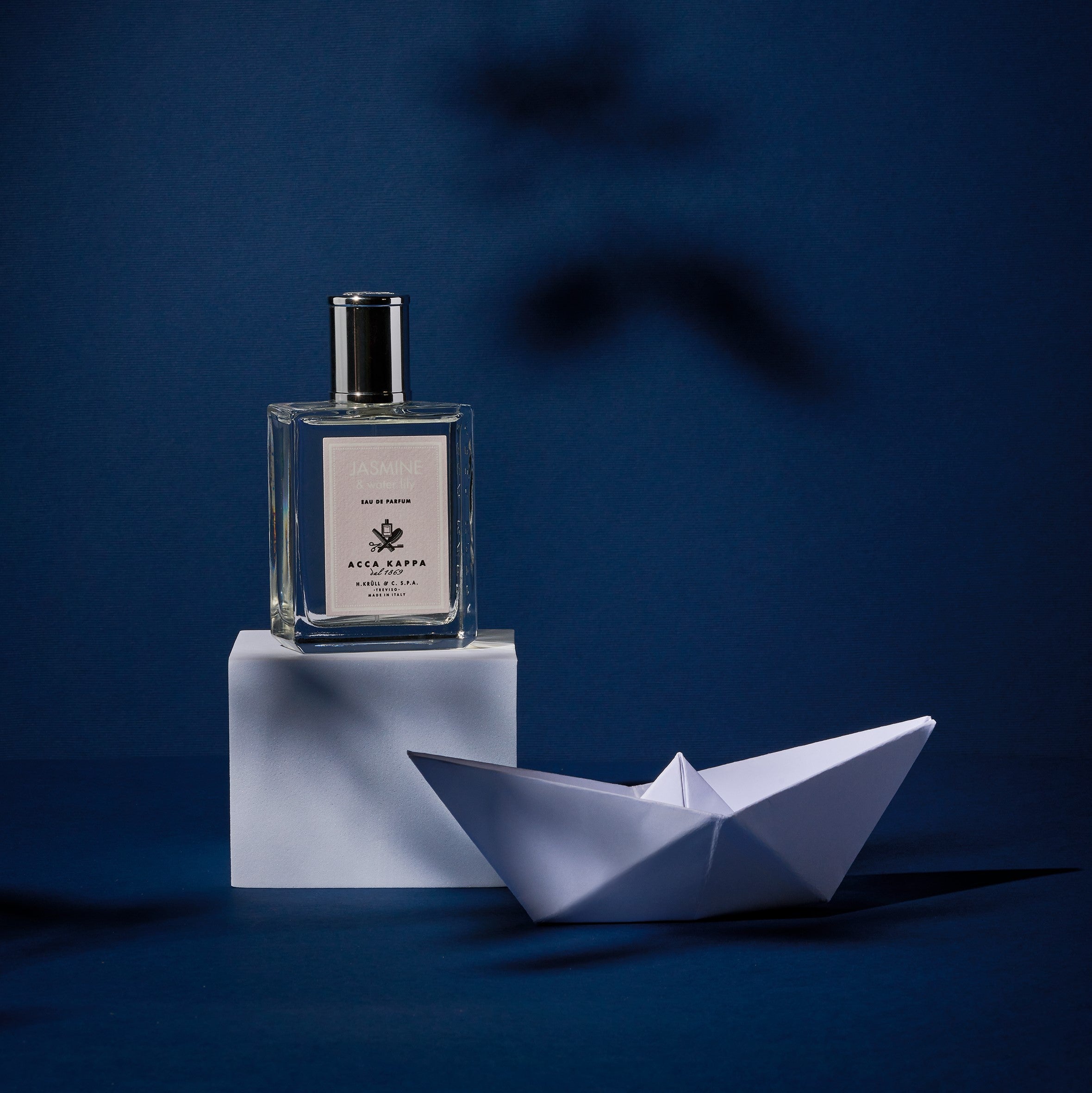 Jasmine & Water Lily Eau de Parfum for Women - Floral Perfume Oil with Long Lasting Fragrance - Perfect for Date Night, Office Wear & Special Occasions