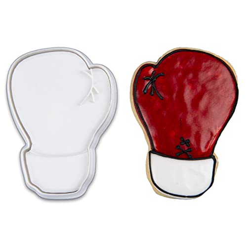 Boxing glove