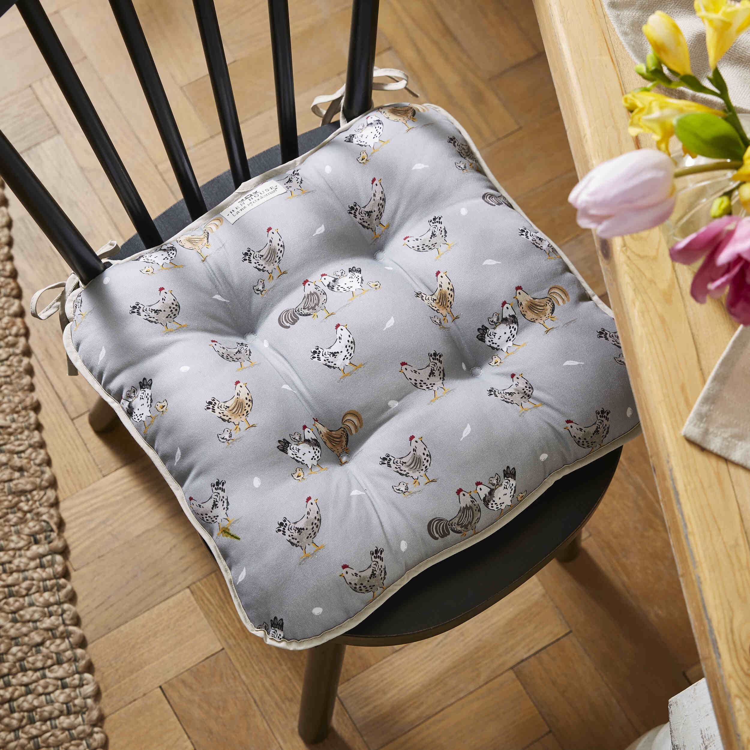 Hen House Lane Seat Pad – Comfortable Cushion for Chairs, Stools & Benches – Perfect for Home, Office & Outdoor Use