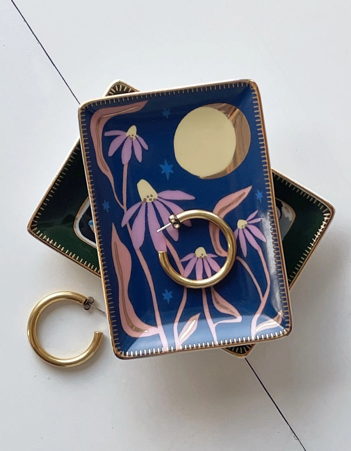 Hand Painted Floral Ceramic Jewelry Dish with Gold Accents - Elegant Trinket Tray for Rings, Earrings & Keys - Perfect for Vanity, Dresser, or Nightstand Organizer