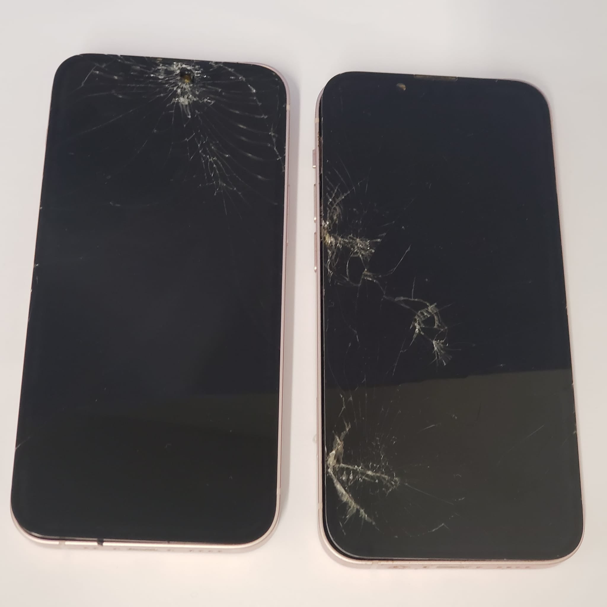 Refurbished iPhone 13 Mini (128GB, 4GB RAM) 5.4