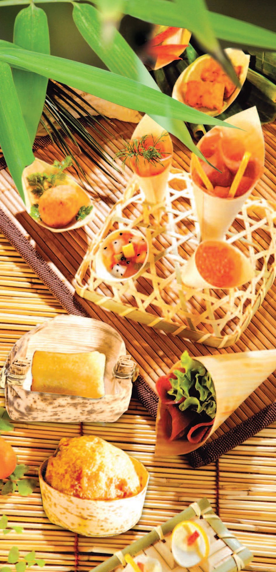 PacknWood 210BBCO81 - 1000 Disposable Mini Wooden Cone Kraft Paper Cones with Dipping Sauce Compartment | 0.5oz Appetizer Food Cups, Charcuterie Cones, Mini Canapé Cones (3.25