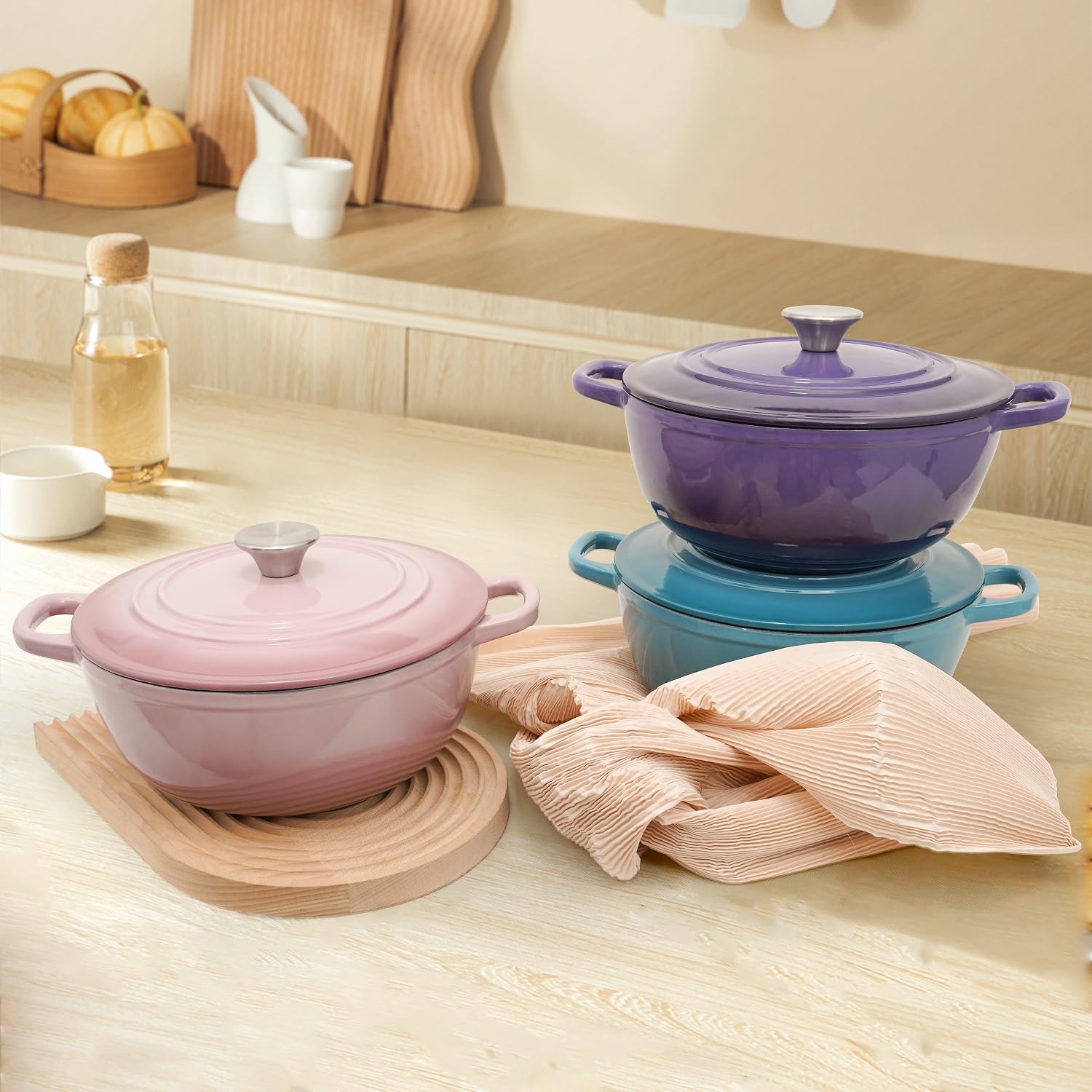4.8 QT Pink Enameled Cast Iron Dutch Oven with Lid & Handles - Perfect for Bread Baking, Stews, Soups & Camping Cooking - Heavy Duty Oven & Stovetop Safe Cookware
