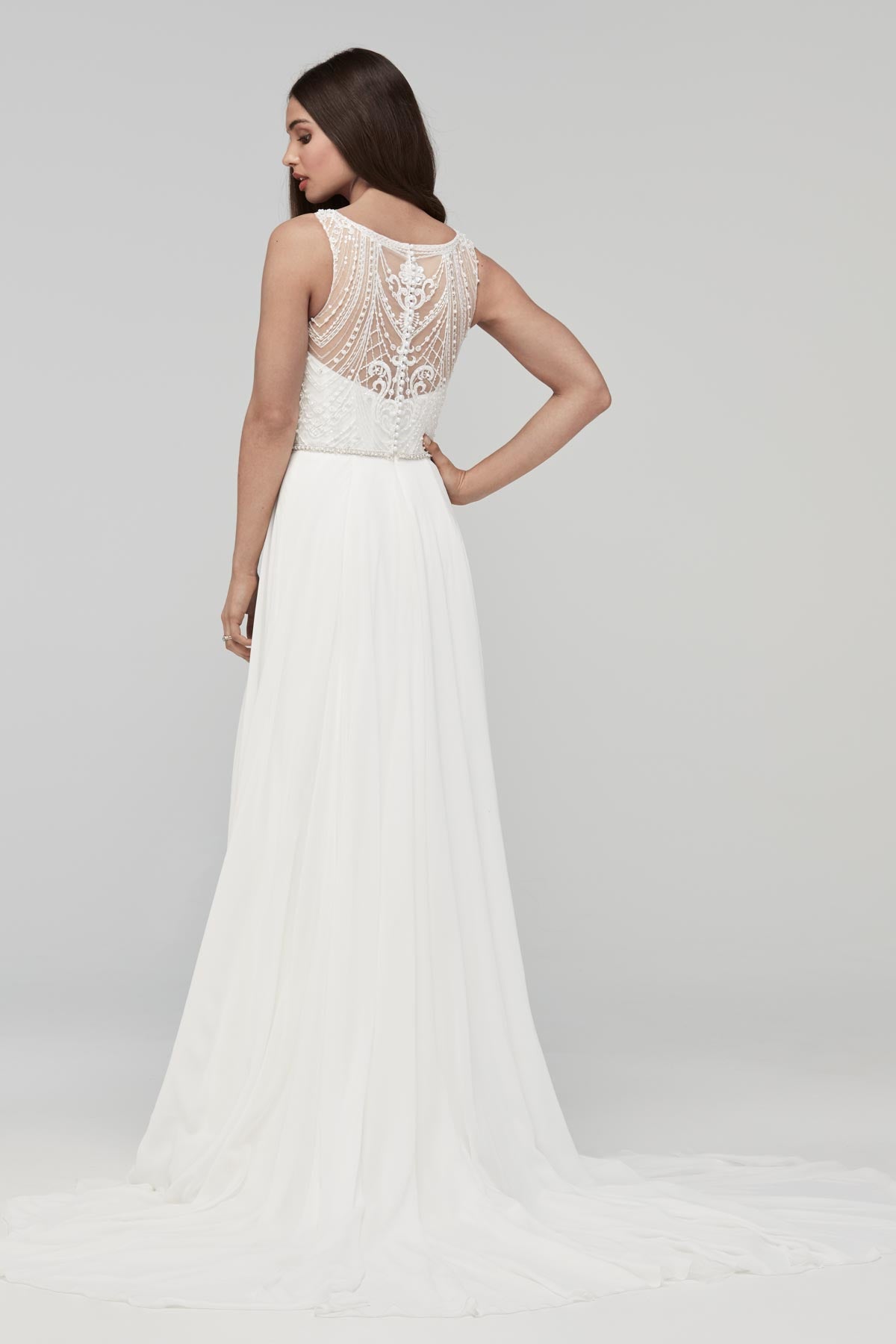 Watters Hathaway 19705 Plus Size Wedding Gown Sample Dress - Perfect for Bridal Shop Try-Ons and Curvy Bride Fittings