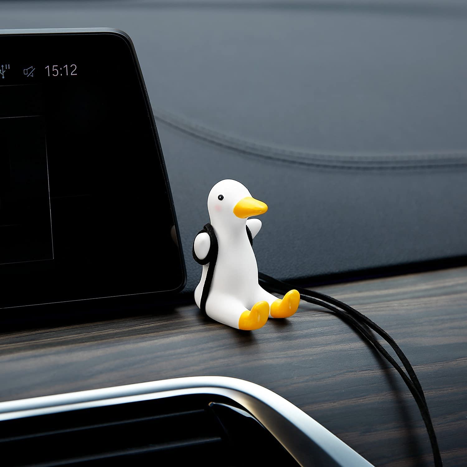 Cute Duck Swing Hanging Car Mirror - Adorable Interior Rearview Mirror Charm for Cars - Perfect for Adding Fun & Personality to Your Vehicle Interior